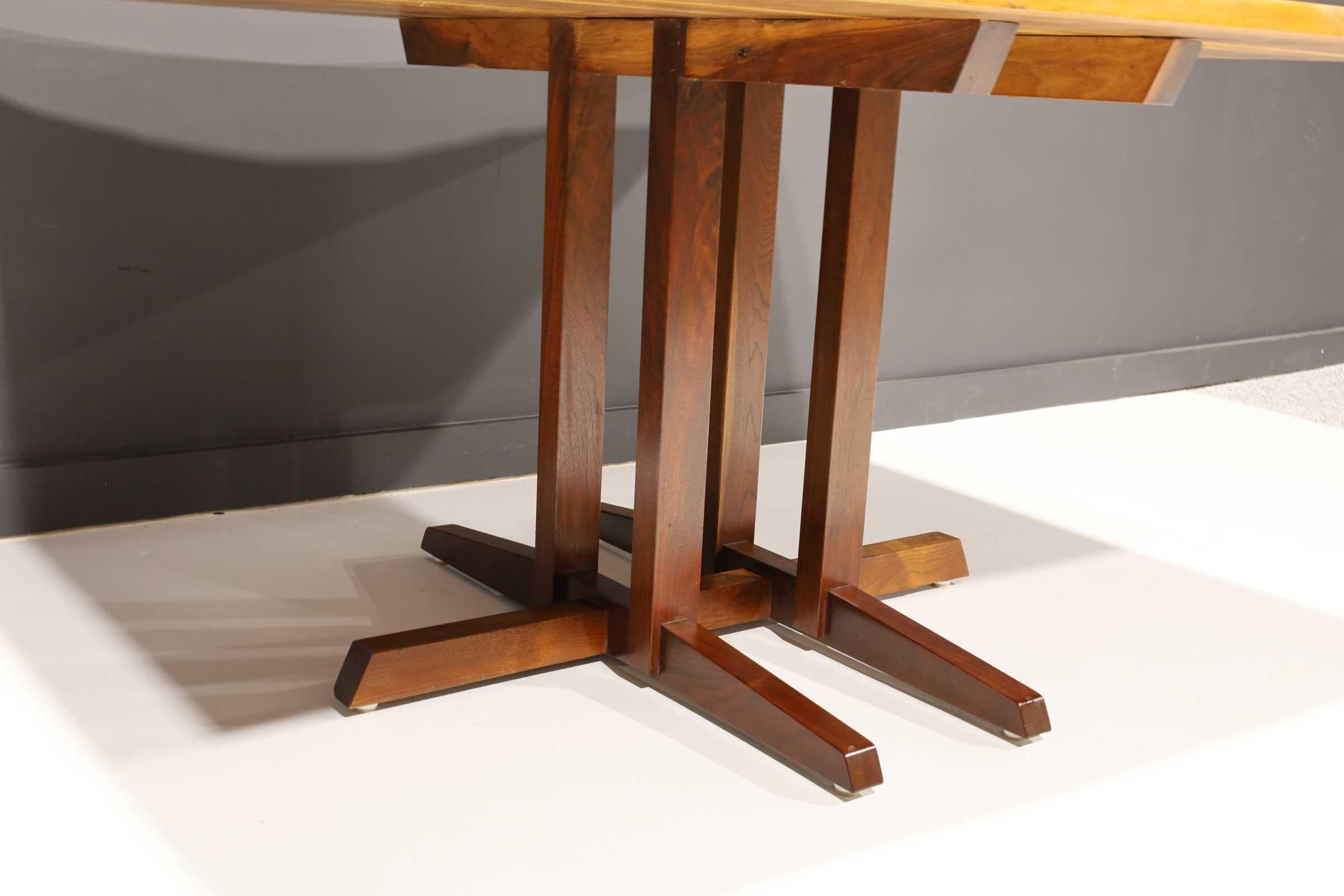 George Nakashima Frenchman's Cove Dining Table in Walnut with Free Edge In Good Condition For Sale In Dallas, TX