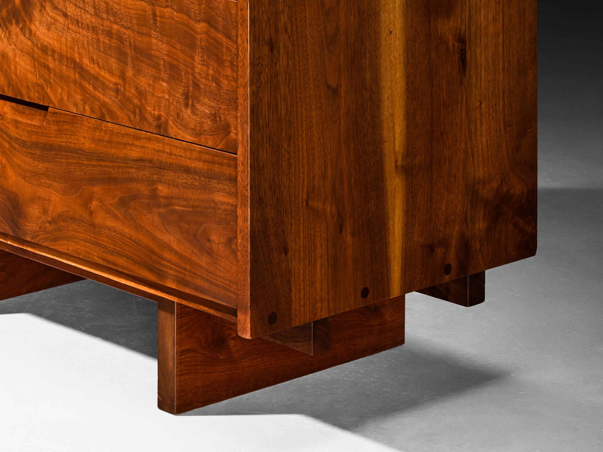 George Nakashima 'Hi Boy' Chest of Drawers in American Black Walnut In Good Condition In Waalwijk, NL
