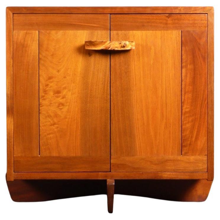 George Nakashima, Cabinet Kornblut en noyer noir américain, 1972, New Hope USA