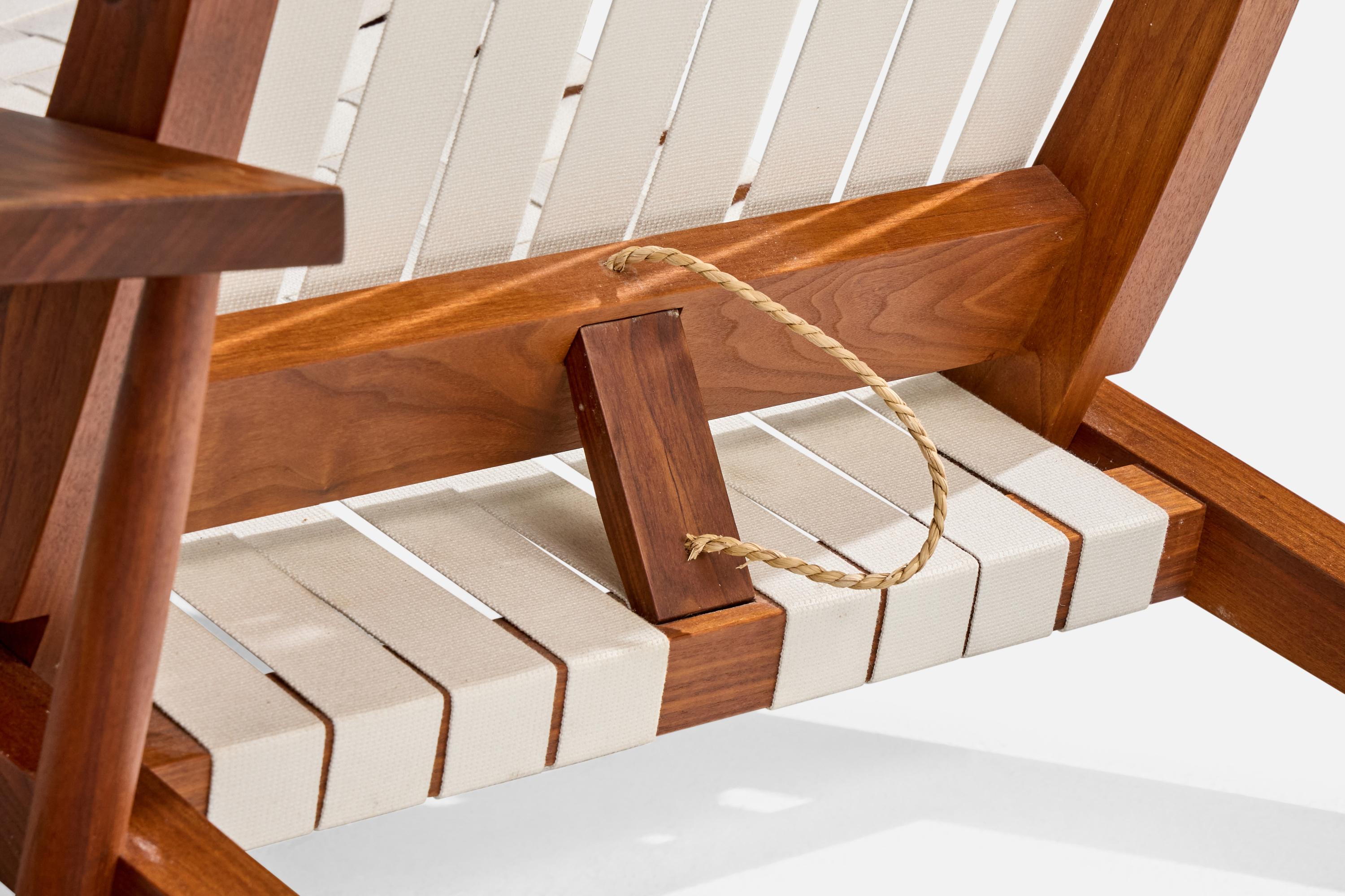 George Nakashima, Long Chair, Walnut, Cotton, Japan, 1980s For Sale 5