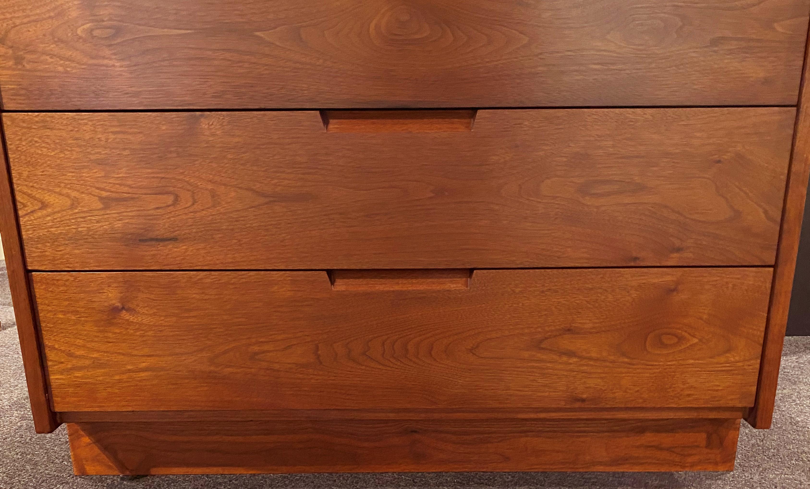 American George Nakashima Mid Century Four-Drawer Dovetailed Walnut Dresser