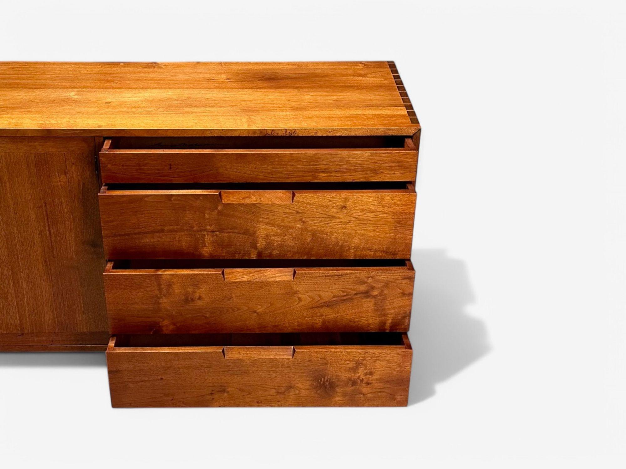 George Nakashima, Mid-Century Modern, American Walnut, Rare Dresser, USA, 1953 For Sale 6