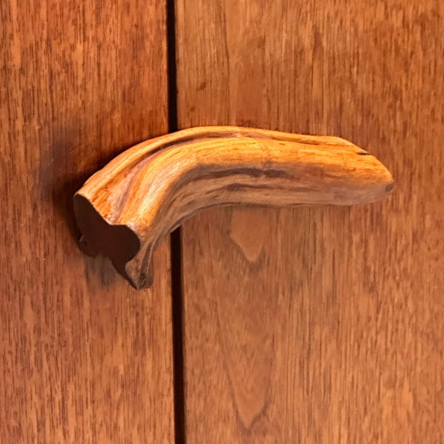 George Nakashima, Mid-Century Modern, American Walnut, Rare Dresser, USA, 1953 For Sale 2
