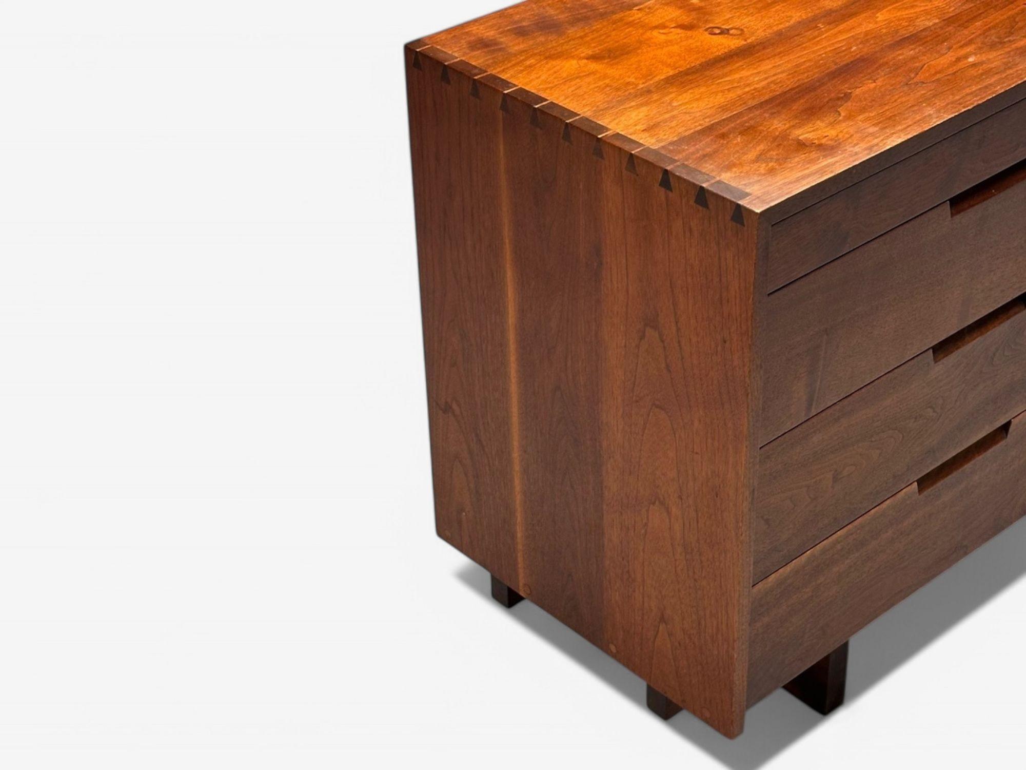 George Nakashima, Mid-Century Modern, Sap Walnut, Rare Dresser, USA, 1958 For Sale 1