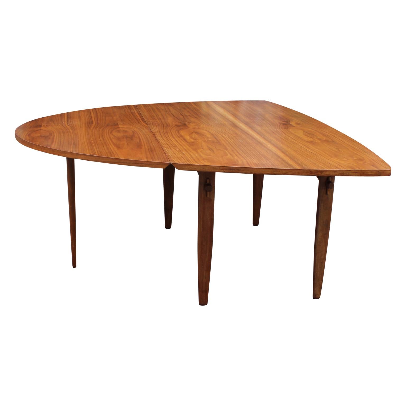 George Nakashima model 793 dining table. This iconic table was crafted beautifully for Widdicomb.
 

George Nakashima (USA, 1905-1990)
A master woodworker and M.I.T.-trained architect, George Nakashima was the leading light of the American