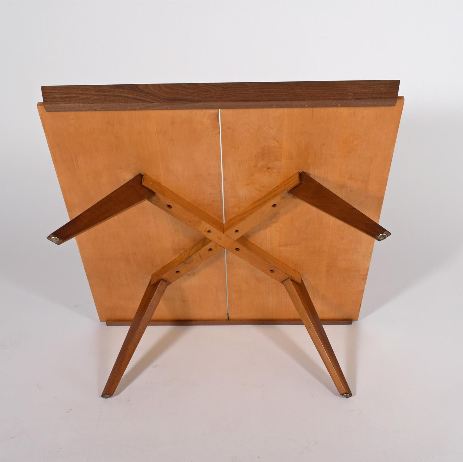 George Nakashima N10 Coffee Table for Knoll Associates, 1947 In Good Condition In Hudson, NY