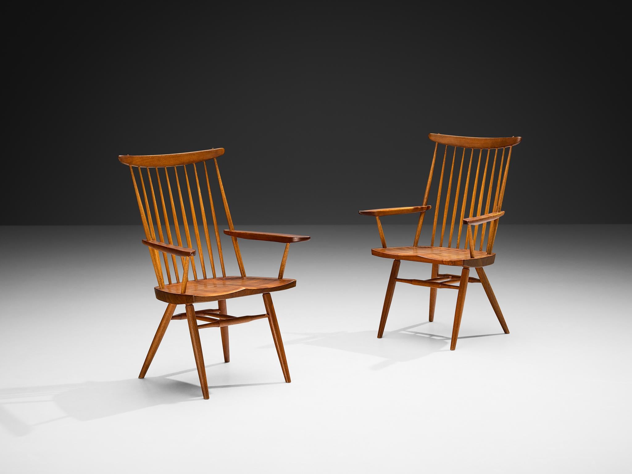 George Nakashima, poltrone 'New', noce nero americano, hickory, Stati Uniti, design 1956, produzione 1961

Per quanto riguarda la sua forma essenziale, l'uso dei materiali e la lavorazione del legno, questa sedia da pranzo 