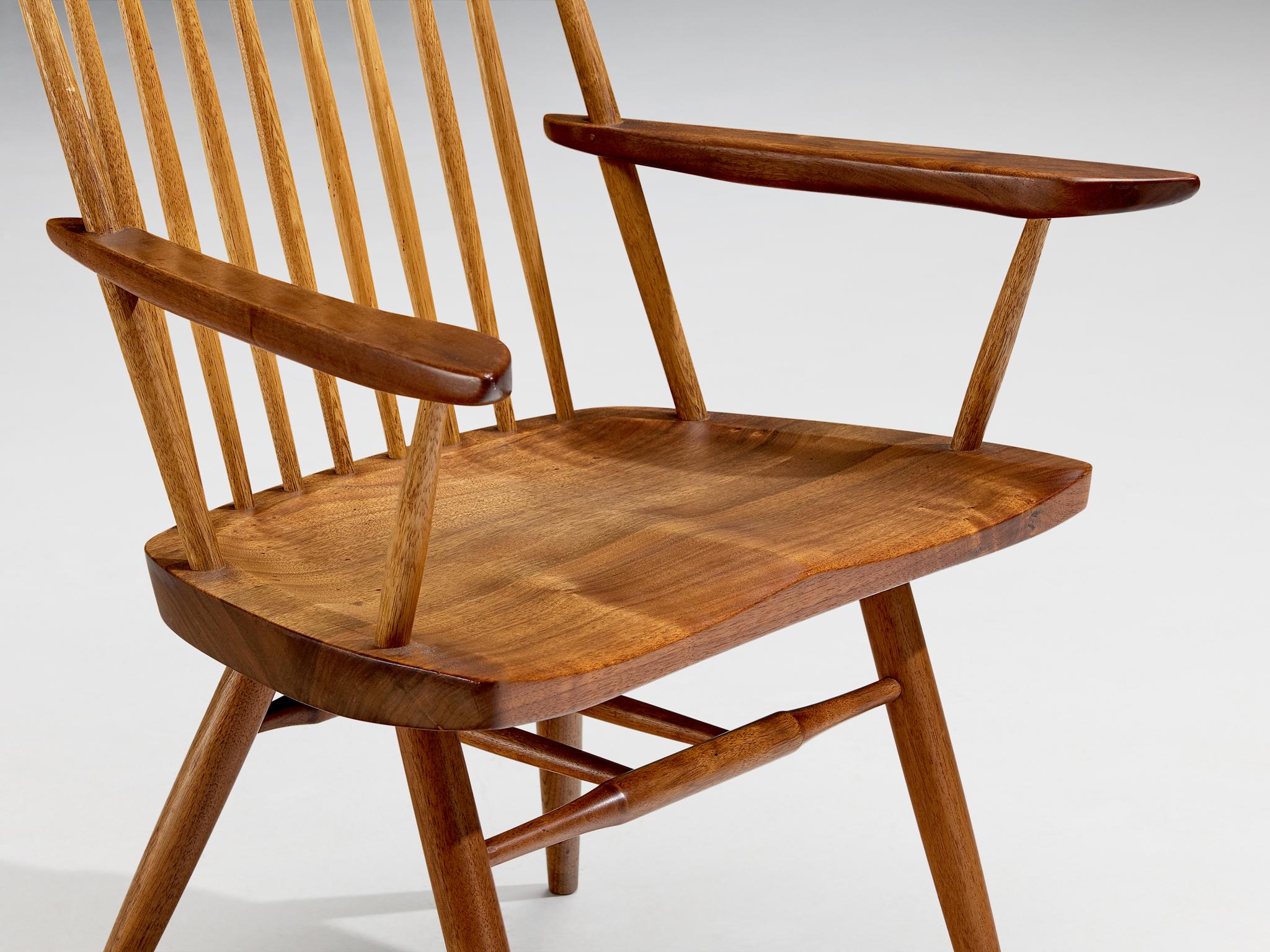 George Nakashima Pair of 'New' Armchairs in Walnut and Hickory  In Good Condition In Waalwijk, NL