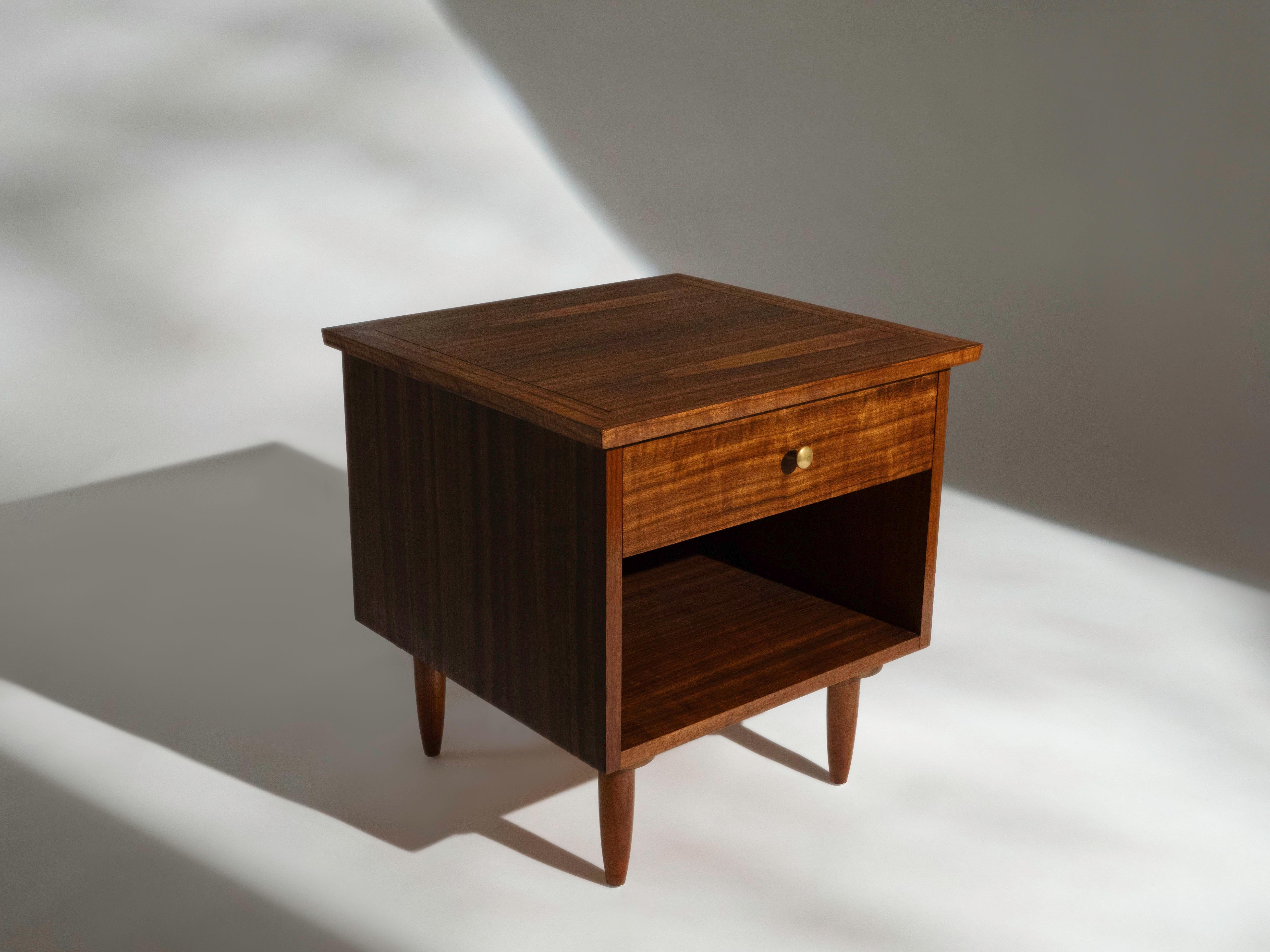 Mid-Century Modern Tables de nuit Origins de George Nakashima pour Widdicomb, années 1950 en vente