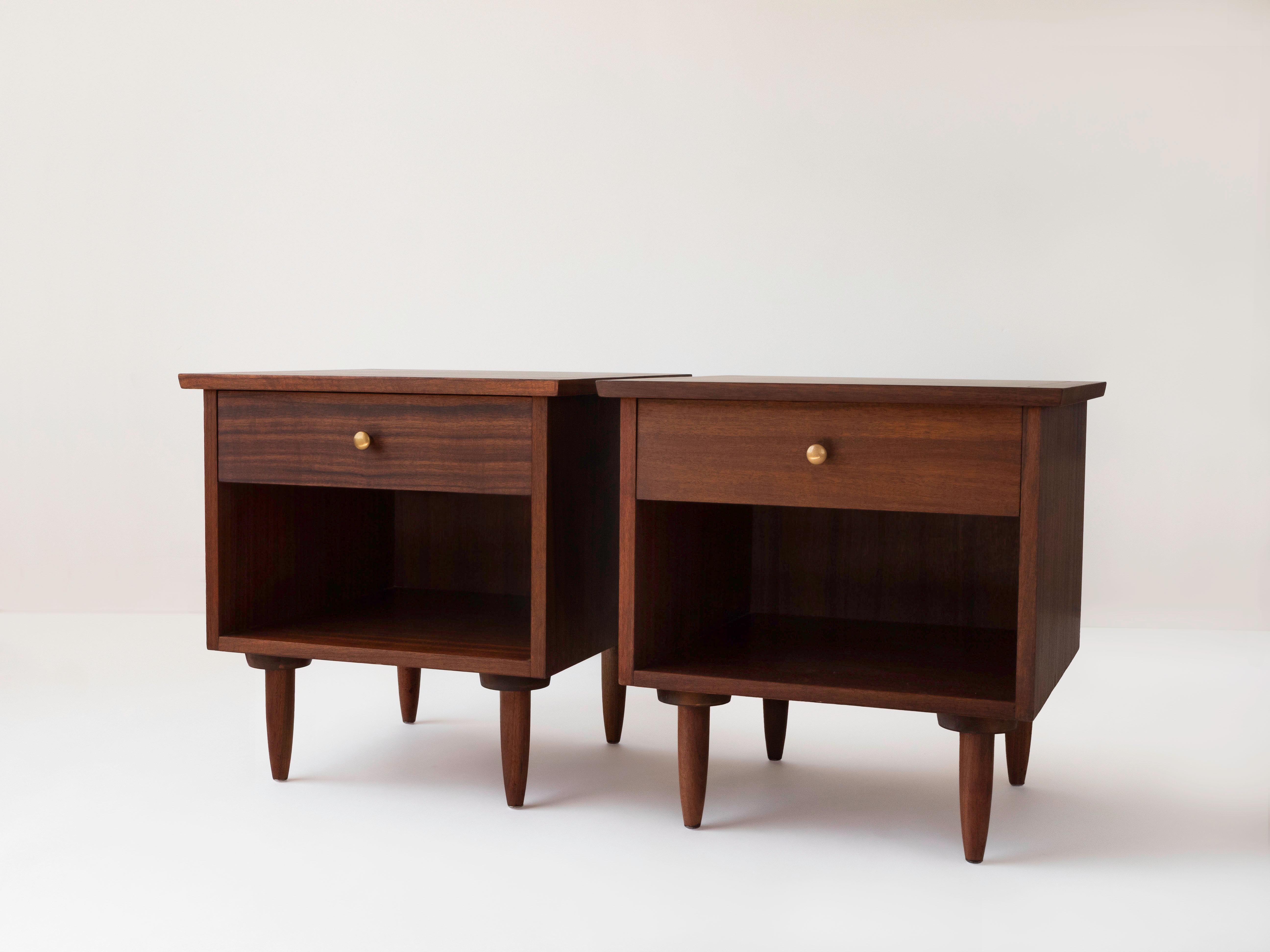 George Nakashima Origins Nightstands for Widdicomb, 1950's In Good Condition In Los Angeles, CA