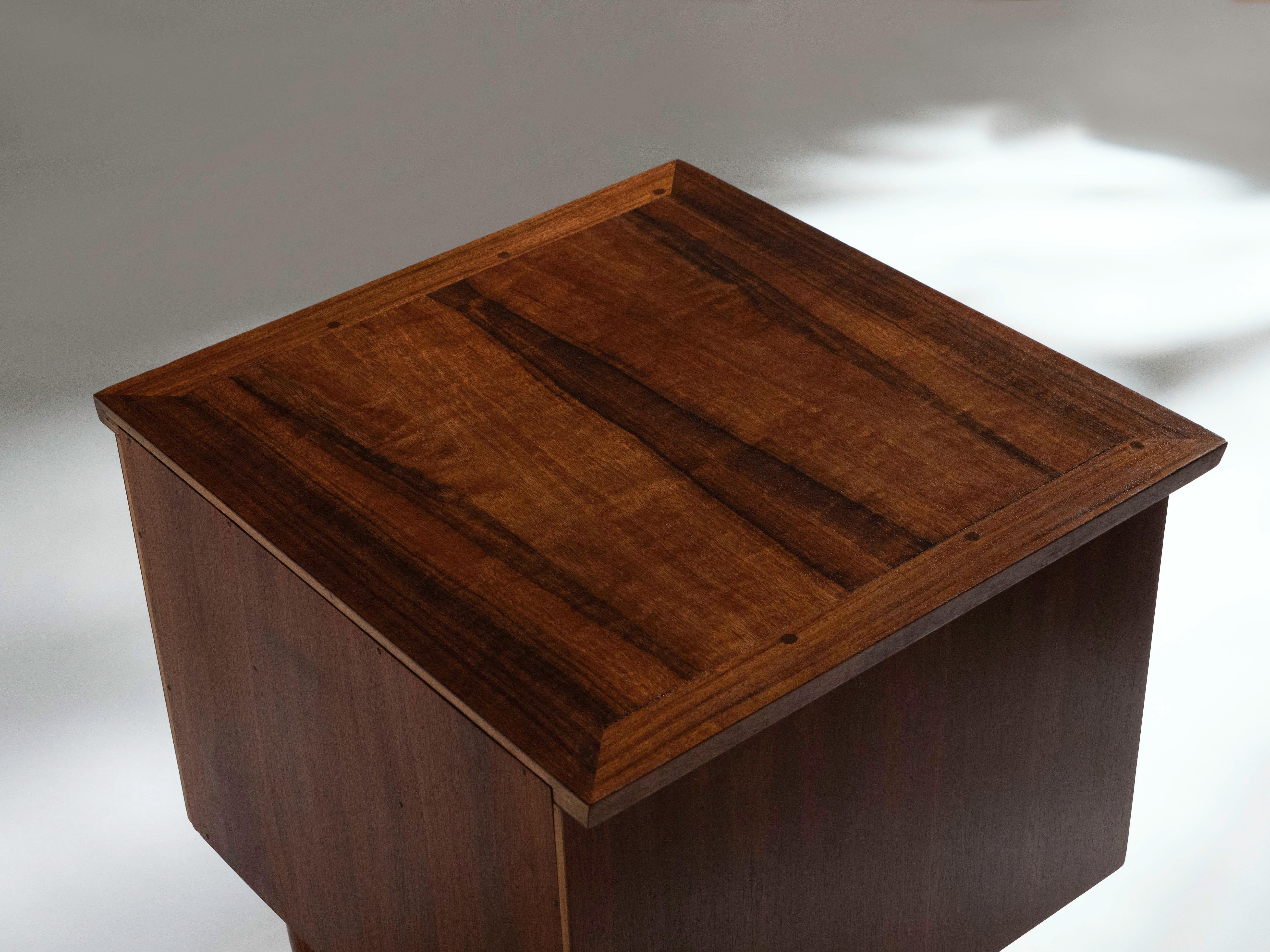 20ième siècle Tables de nuit Origins de George Nakashima pour Widdicomb, années 1950 en vente