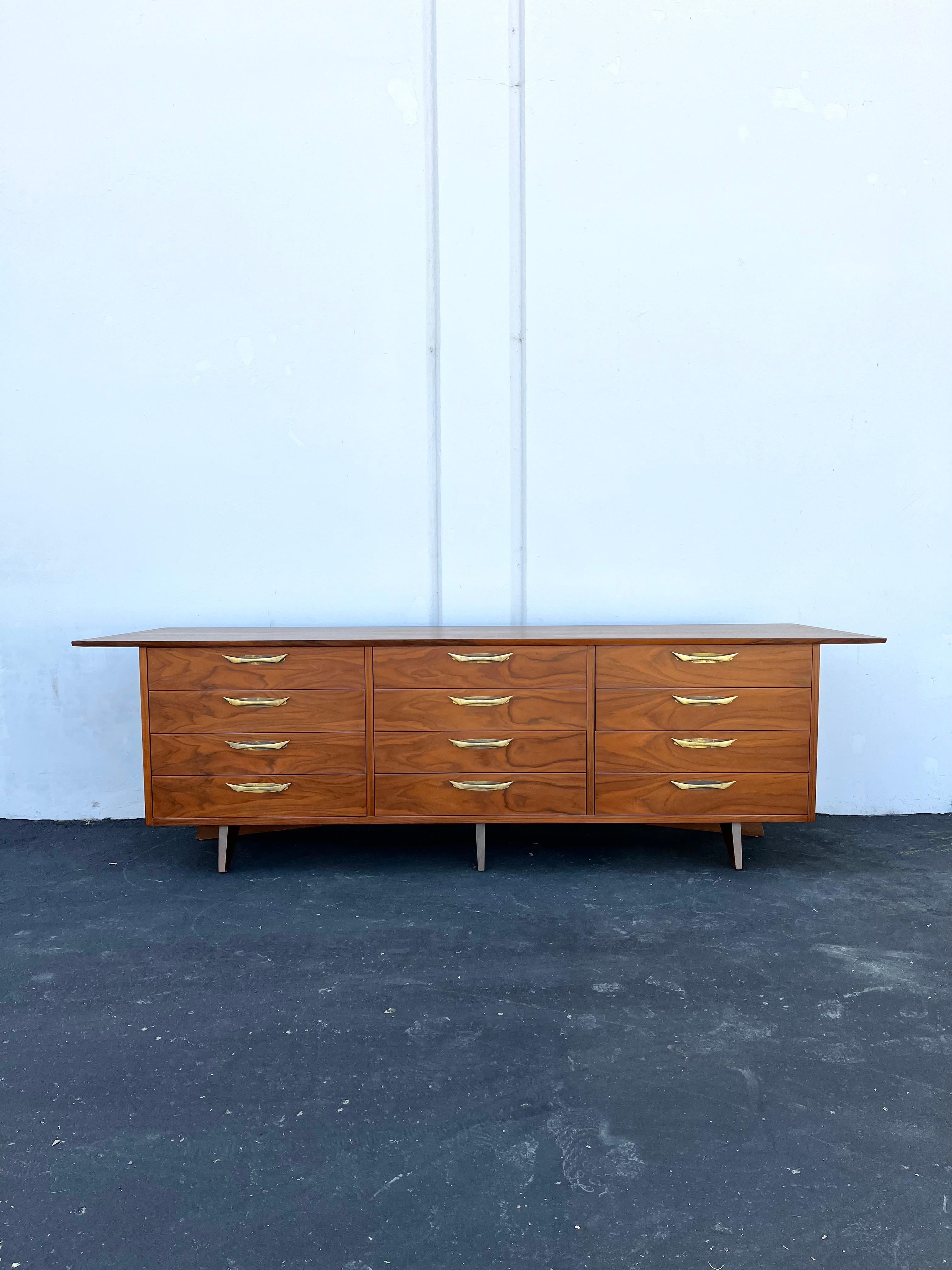 A very rare and exceptional mid-century Organic Modern monumental triple dresser.  

The Origins Group was created by George Nakashima, widely considered one of the world's greatest craftsmen in wood. Origins has been called 