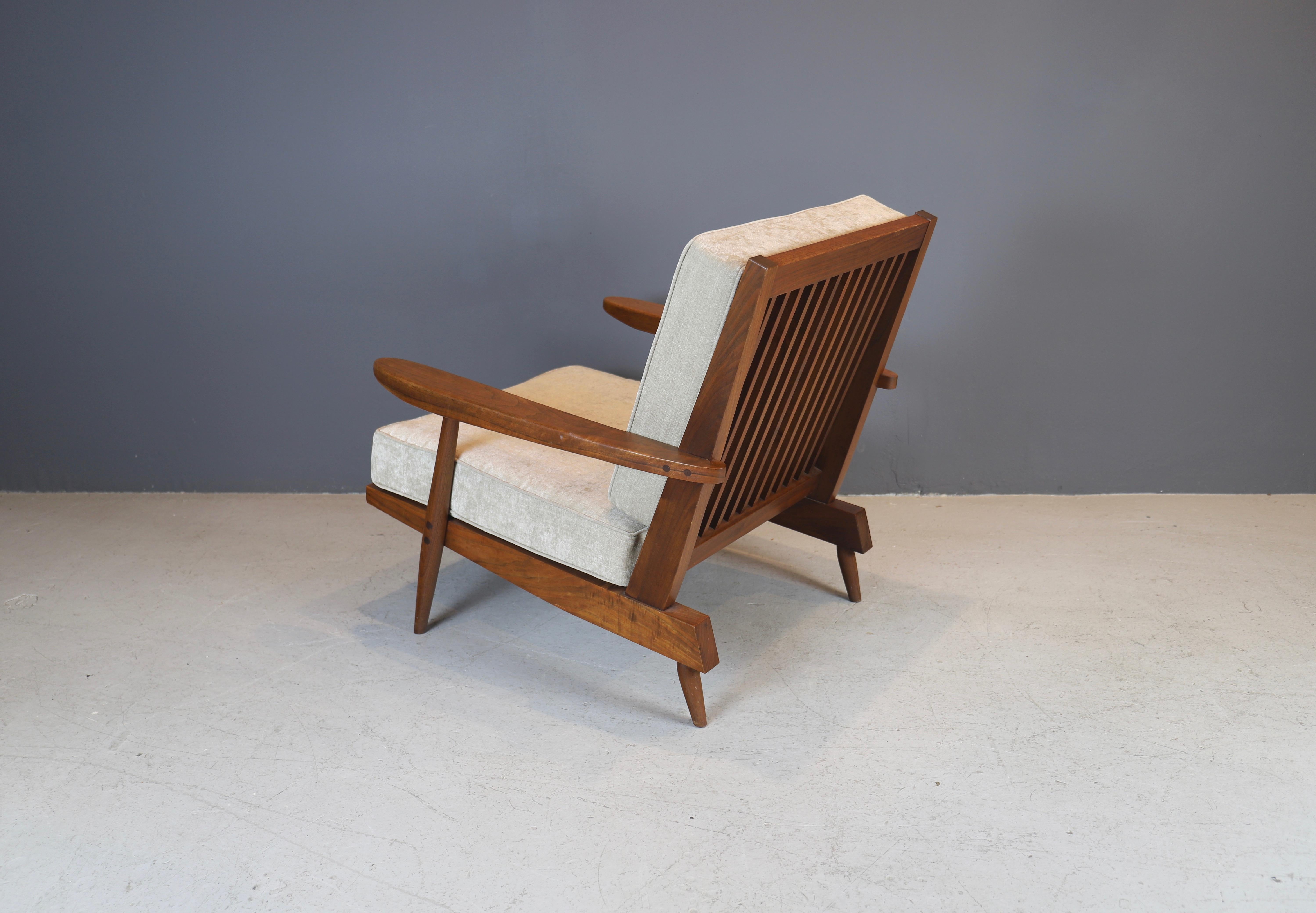 Upholstery George Nakashima -  Pair of Cushion Armchairs, 1955