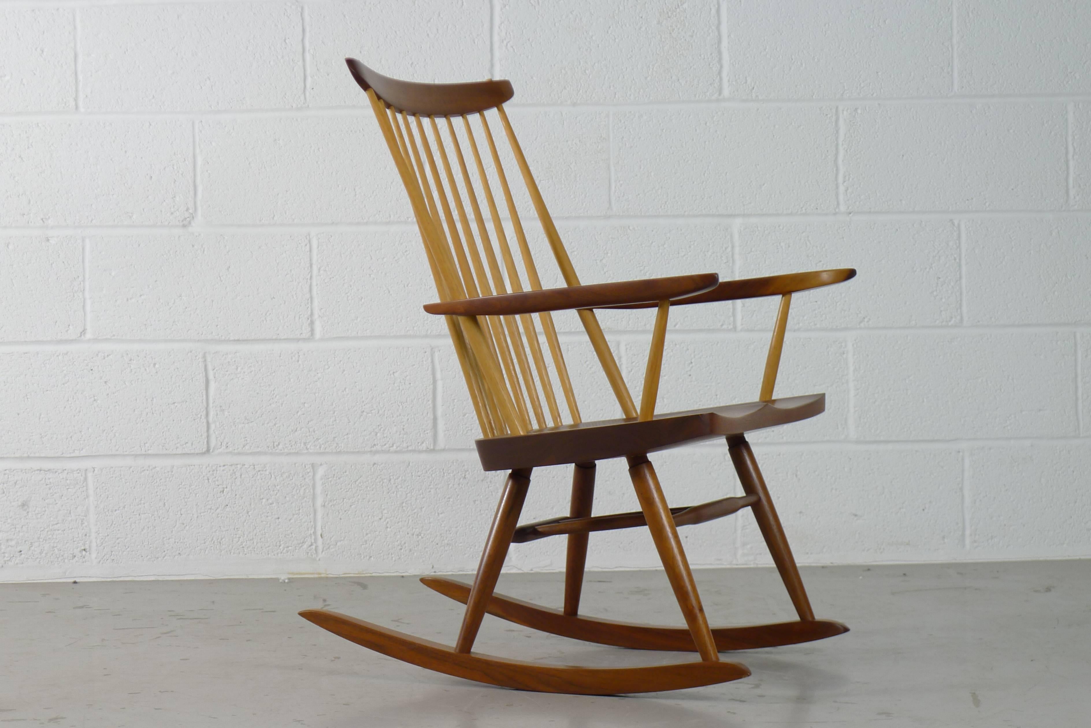 George Nakashima Rocking Armchair, 1960s In Excellent Condition In Wargrave, Berkshire