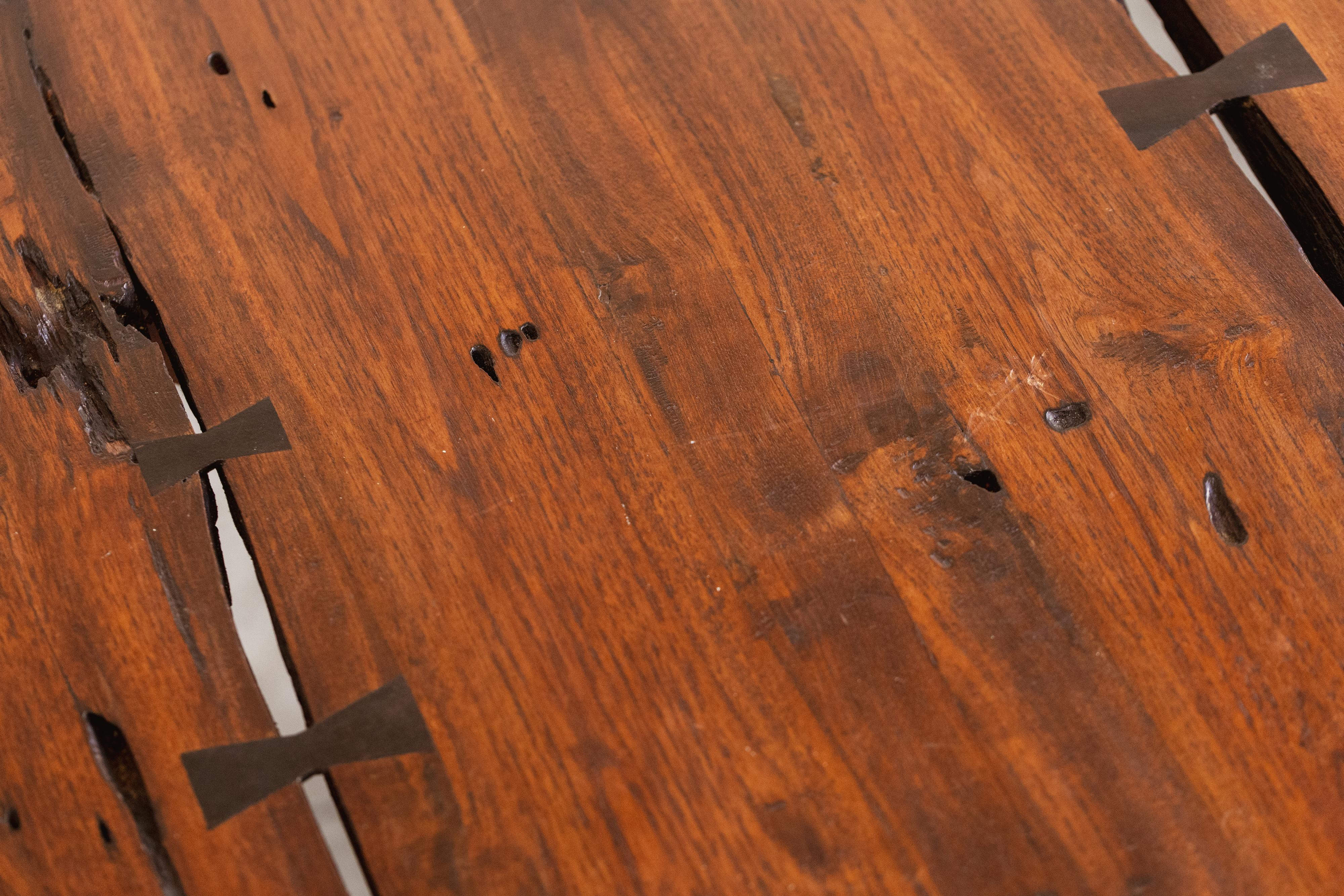 Noyer George Nakashima Round Cluster-Base Table, Wood, 1962 en vente