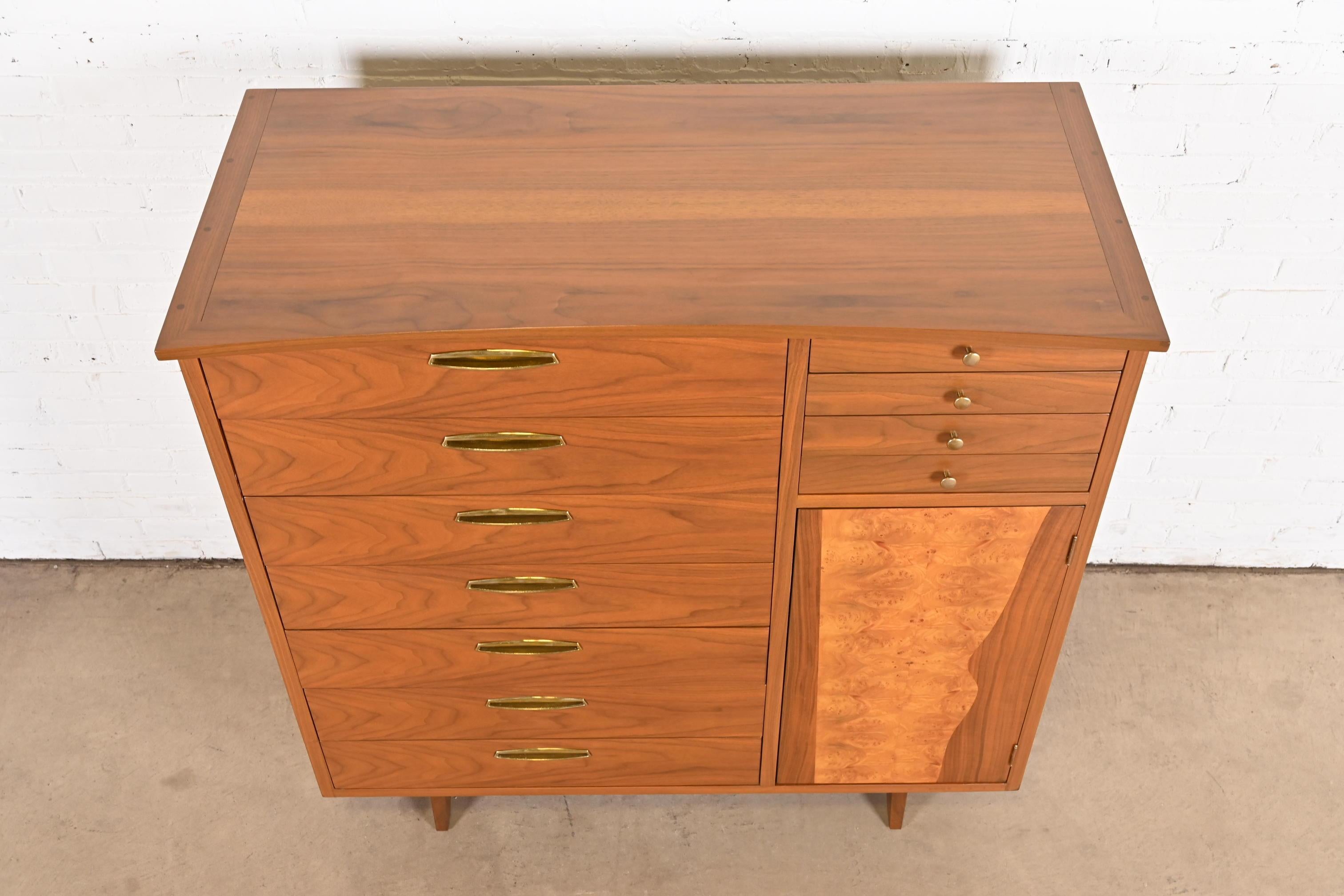 George Nakashima Sculpted Walnut Gentleman's Chest for Widdicomb, Circa 1960 For Sale 10