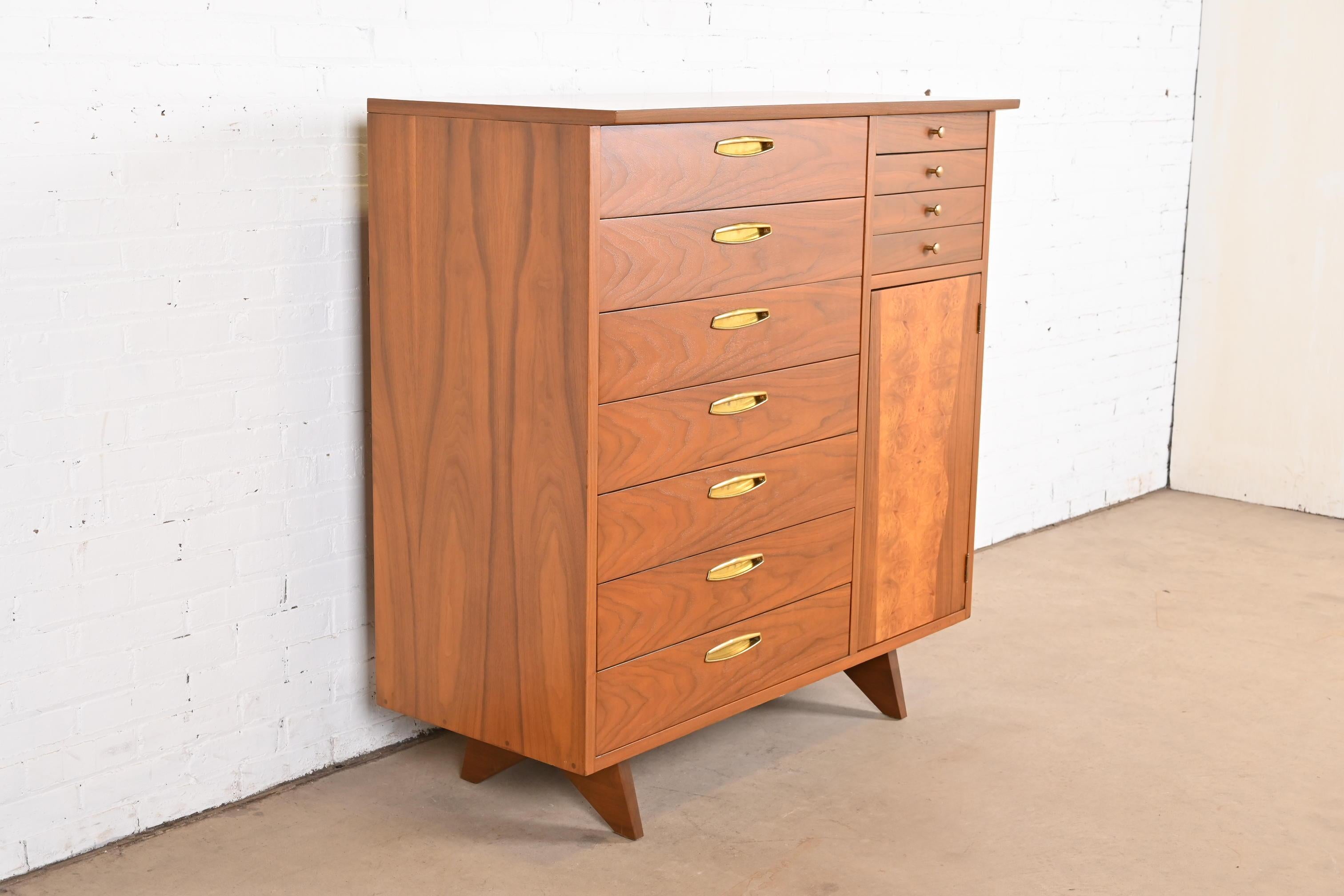 20th Century George Nakashima Sculpted Walnut Gentleman's Chest for Widdicomb, Circa 1960 For Sale