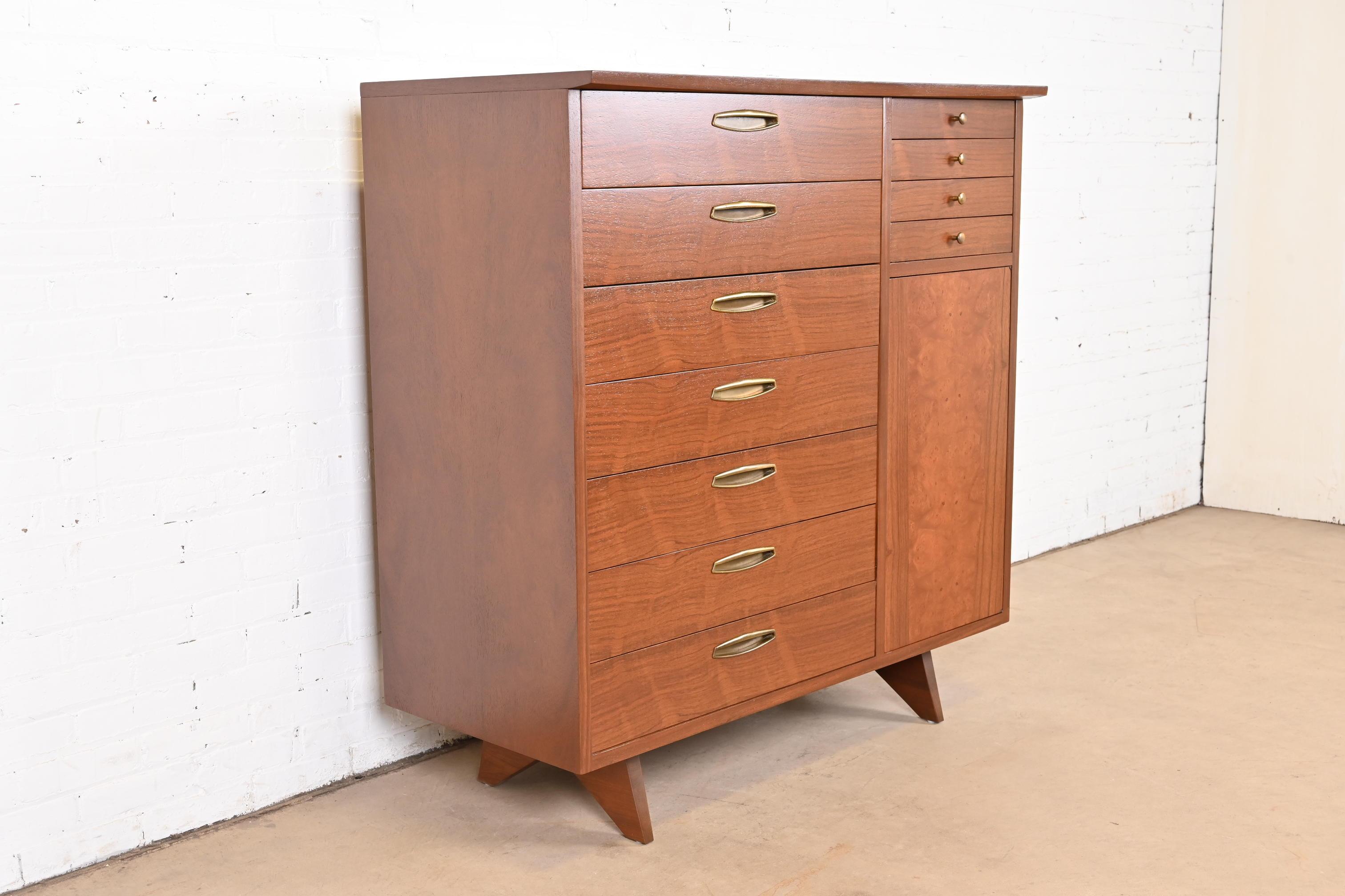 George Nakashima Sculpted Walnut Gentleman's Chest for Widdicomb, Newly Restored In Good Condition For Sale In South Bend, IN