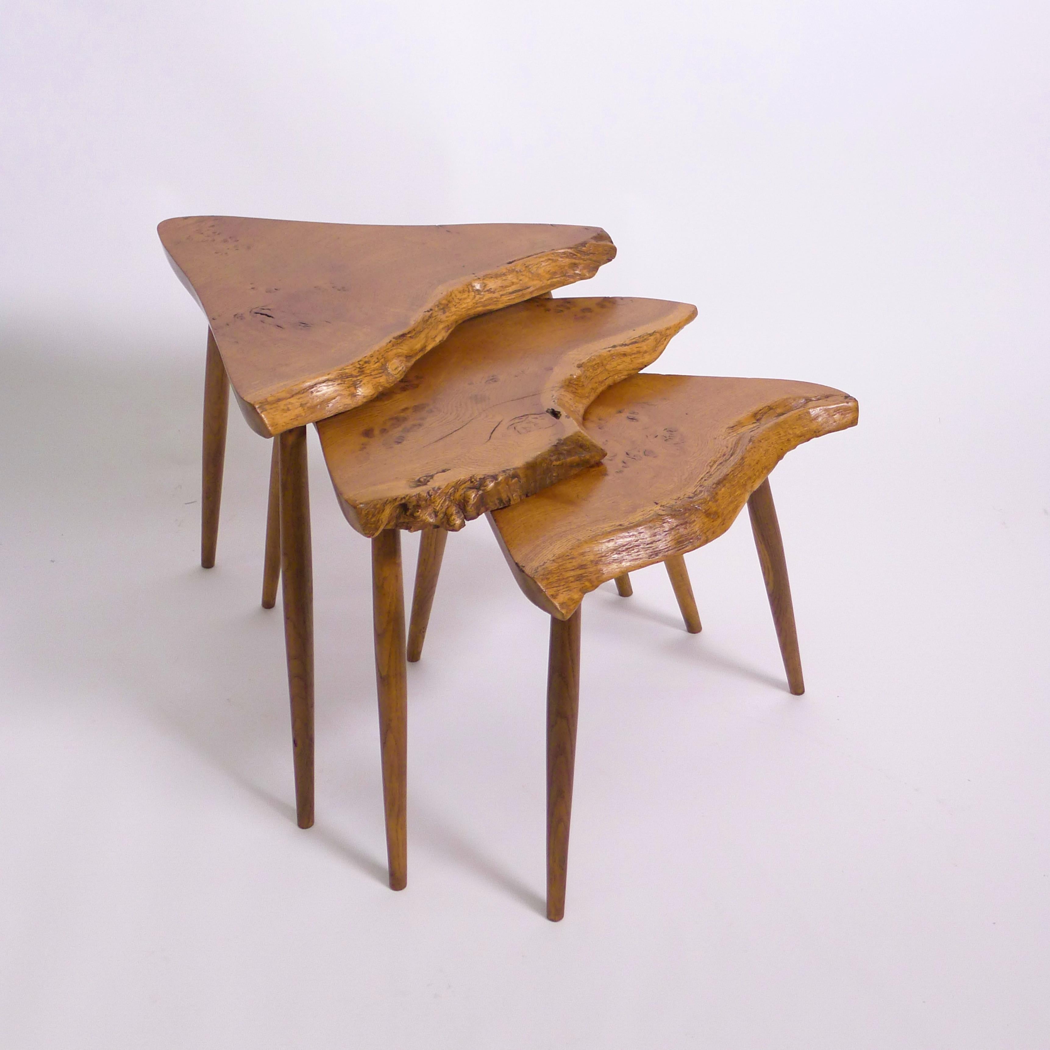 George Nakashima, Set of 3 Oak and Burl Oak Nesting Tables, 1960 in vendita 4