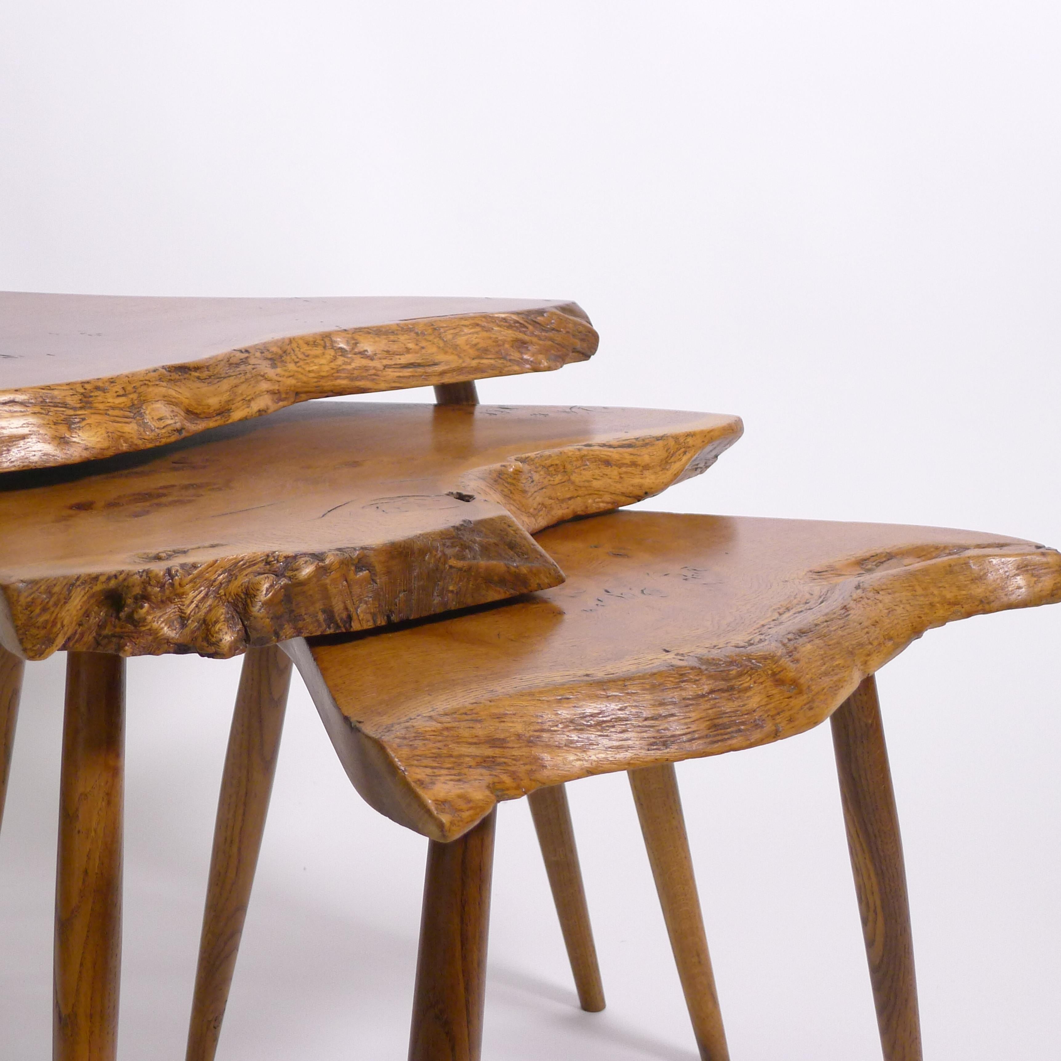 Quercia George Nakashima, Set of 3 Oak and Burl Oak Nesting Tables, 1960 in vendita
