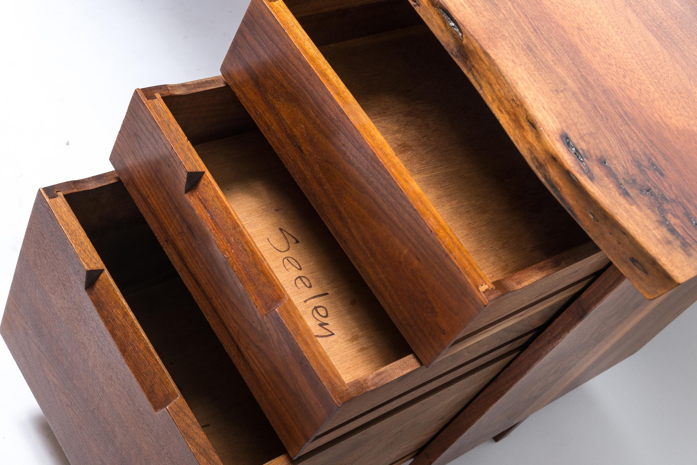 Bureau à piédestal unique de George Nakashima en vente 3