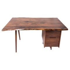 Escritorio George Nakashima de un solo pedestal