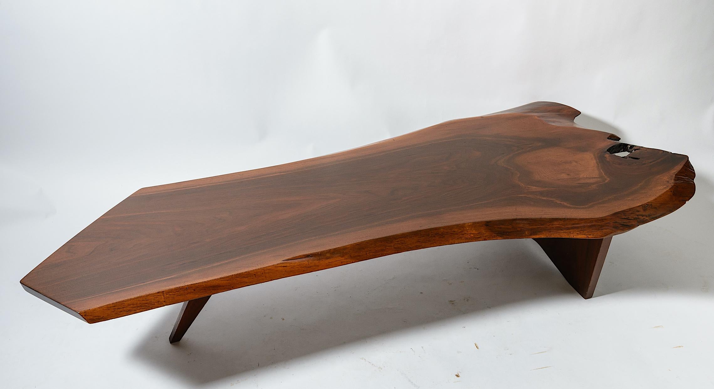 Table basse George Nakashima Bon état - En vente à West Palm Beach, FL