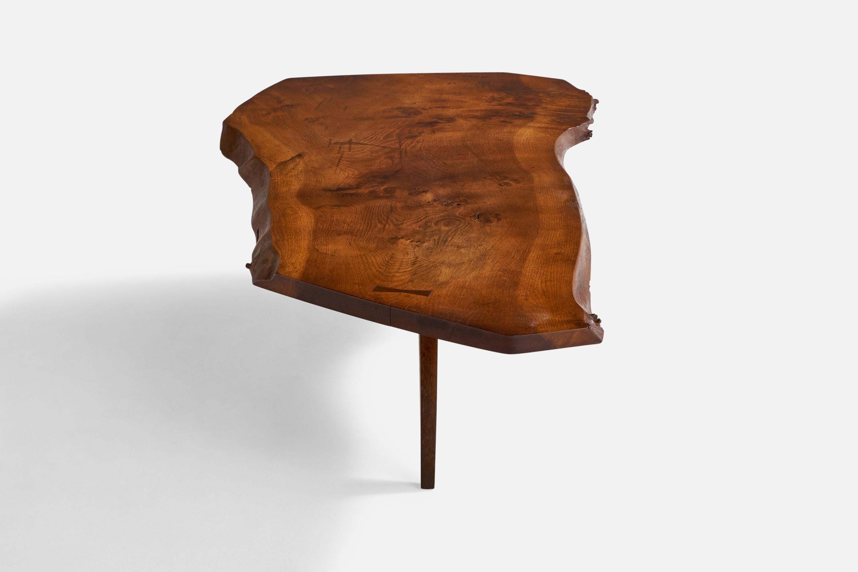 Chêne Table basse dalle de George Nakashima, en ronce de chêne, New Hope, États-Unis, 1962 en vente