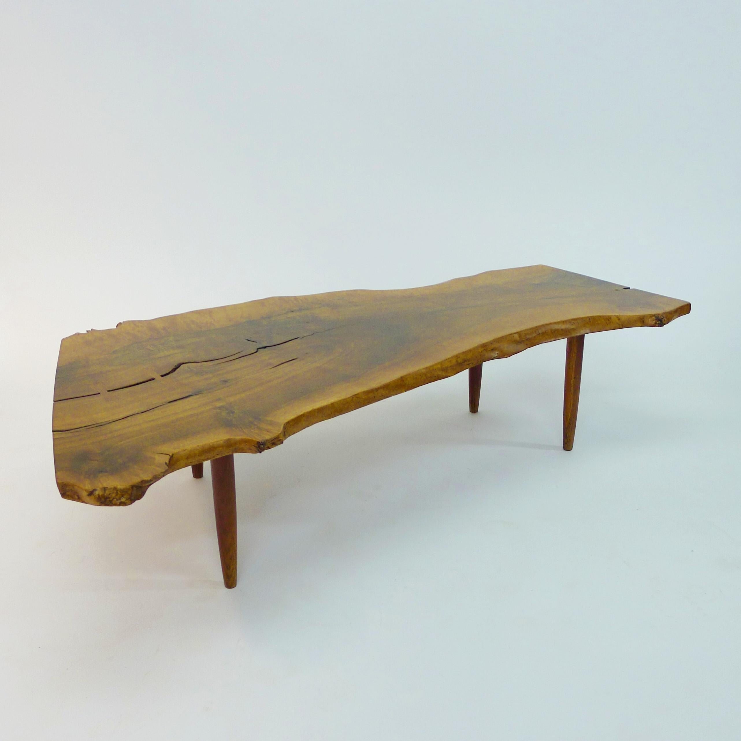 George Nakashima, table basse en dalles aux bords libres, 1958 en vente 9