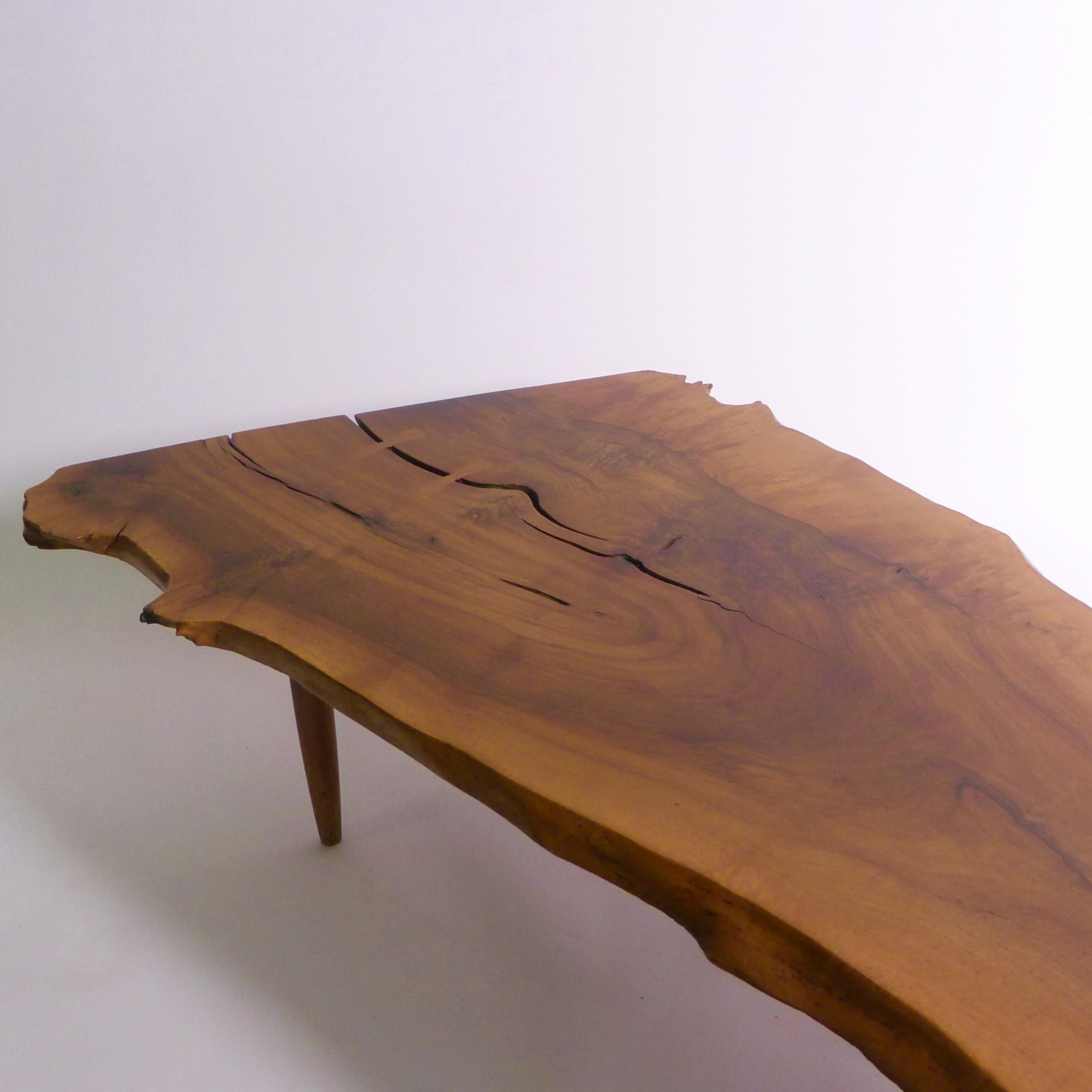 George Nakashima, table basse en dalles aux bords libres, 1958 en vente 2