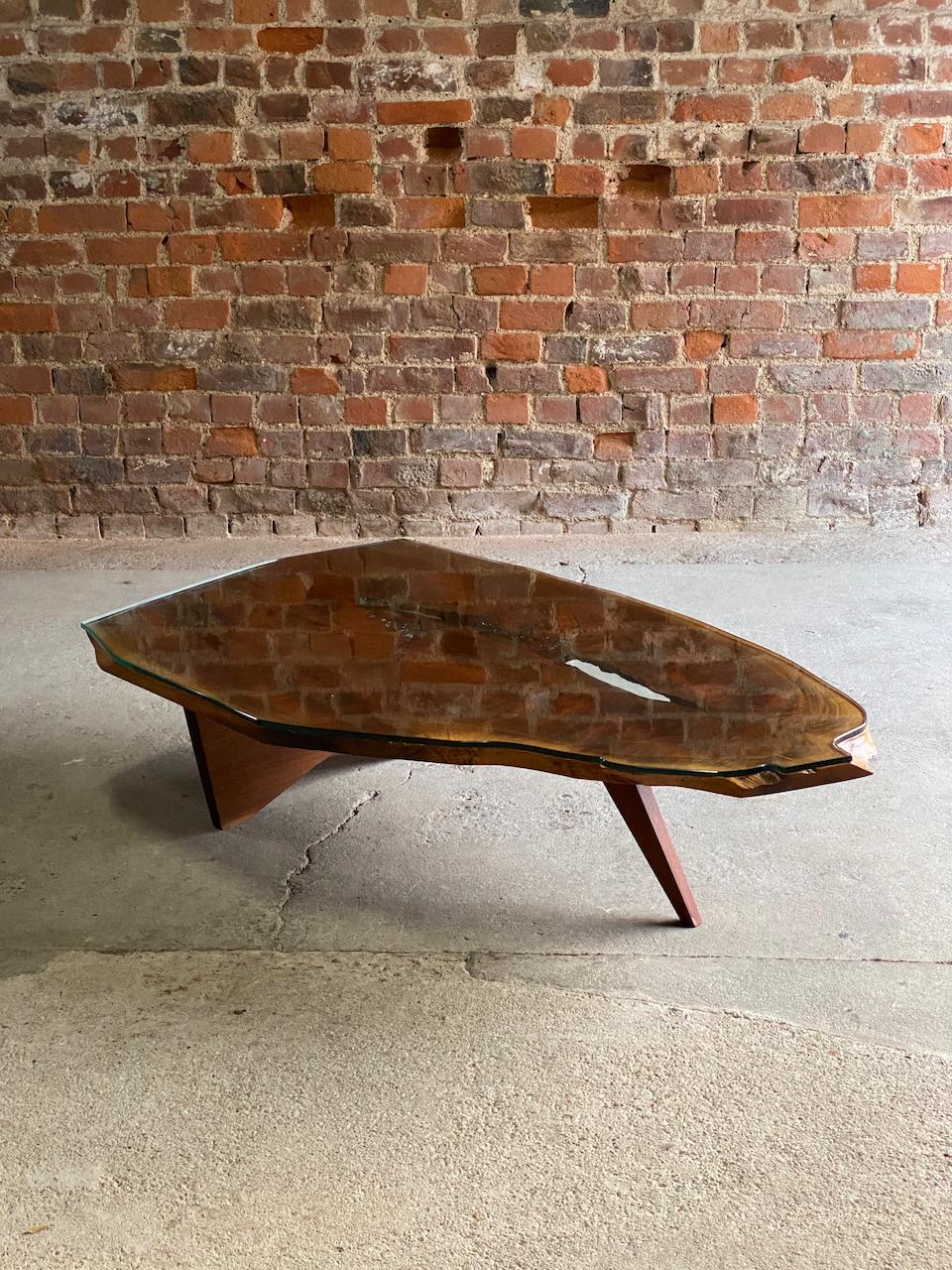 George Nakashima ‘Slab’ Live Edge Coffee Table 1961 In Good Condition For Sale In Longdon, Tewkesbury