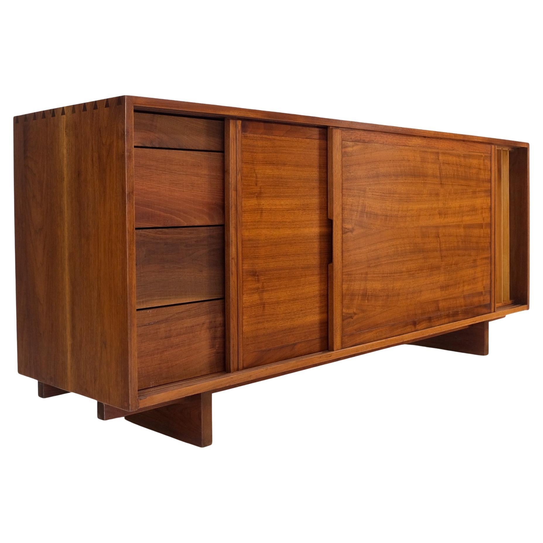 1954 George Nakashima Anrichte mit Schiebetüren