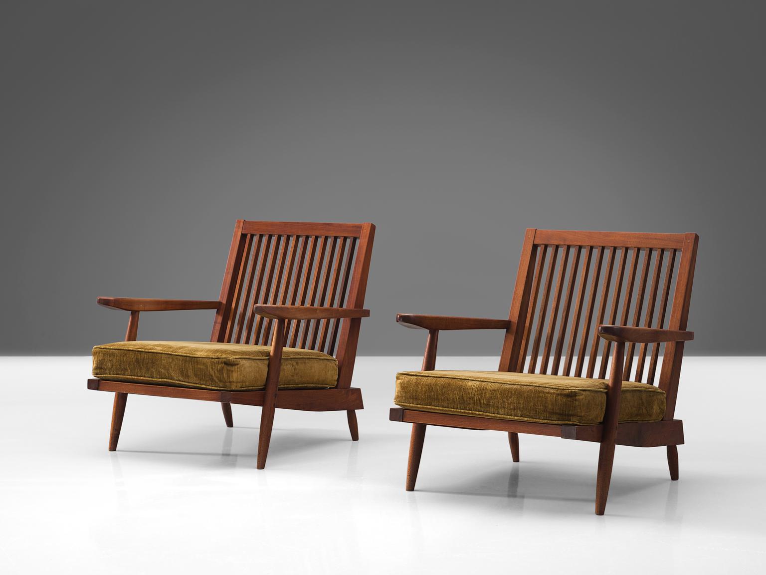 George Nakashima Spindleback Armchairs with Ottoman In Good Condition In Waalwijk, NL