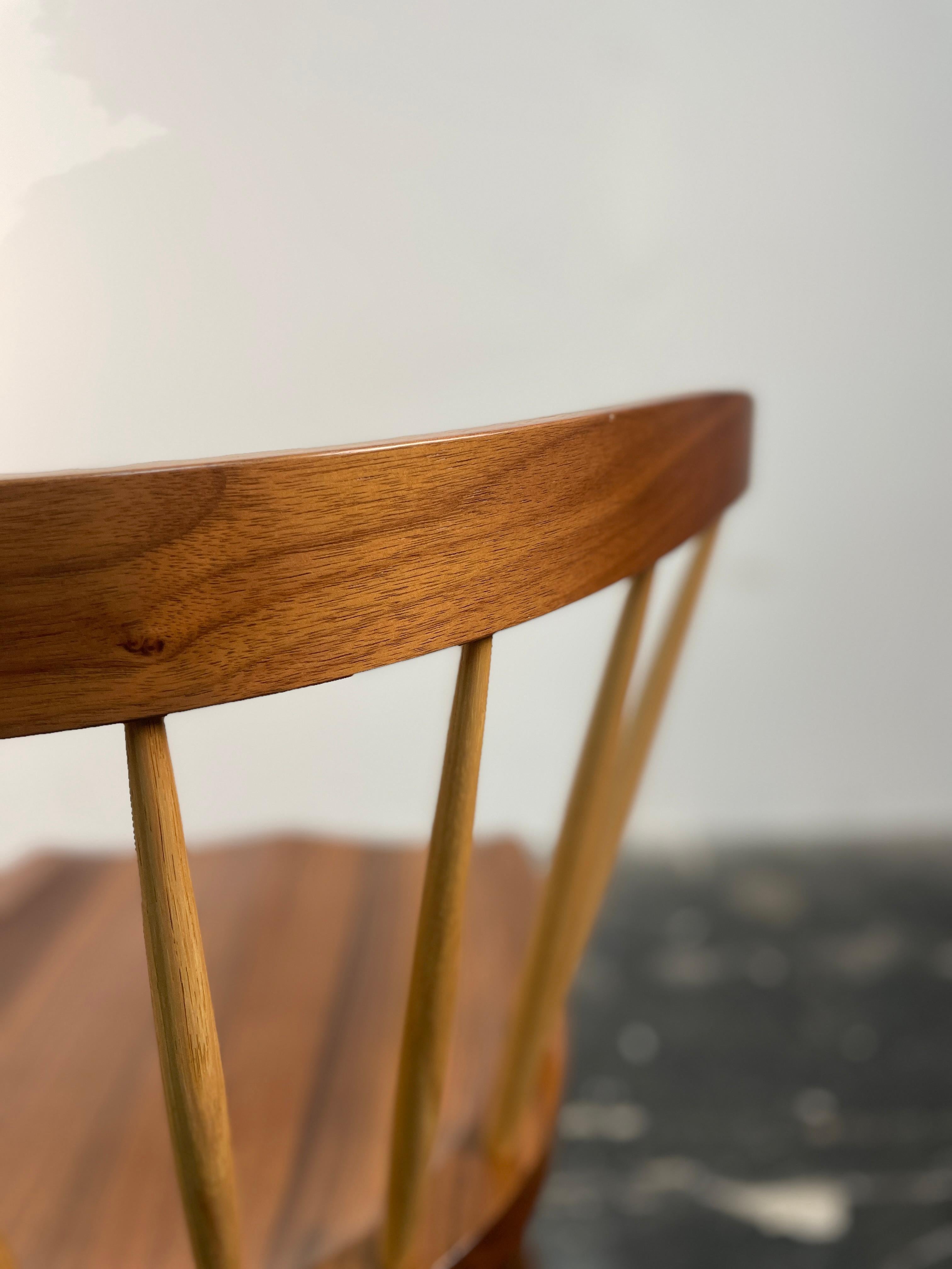 Silla con respaldo recto George Nakashima para Knoll artesano estadounidense en venta