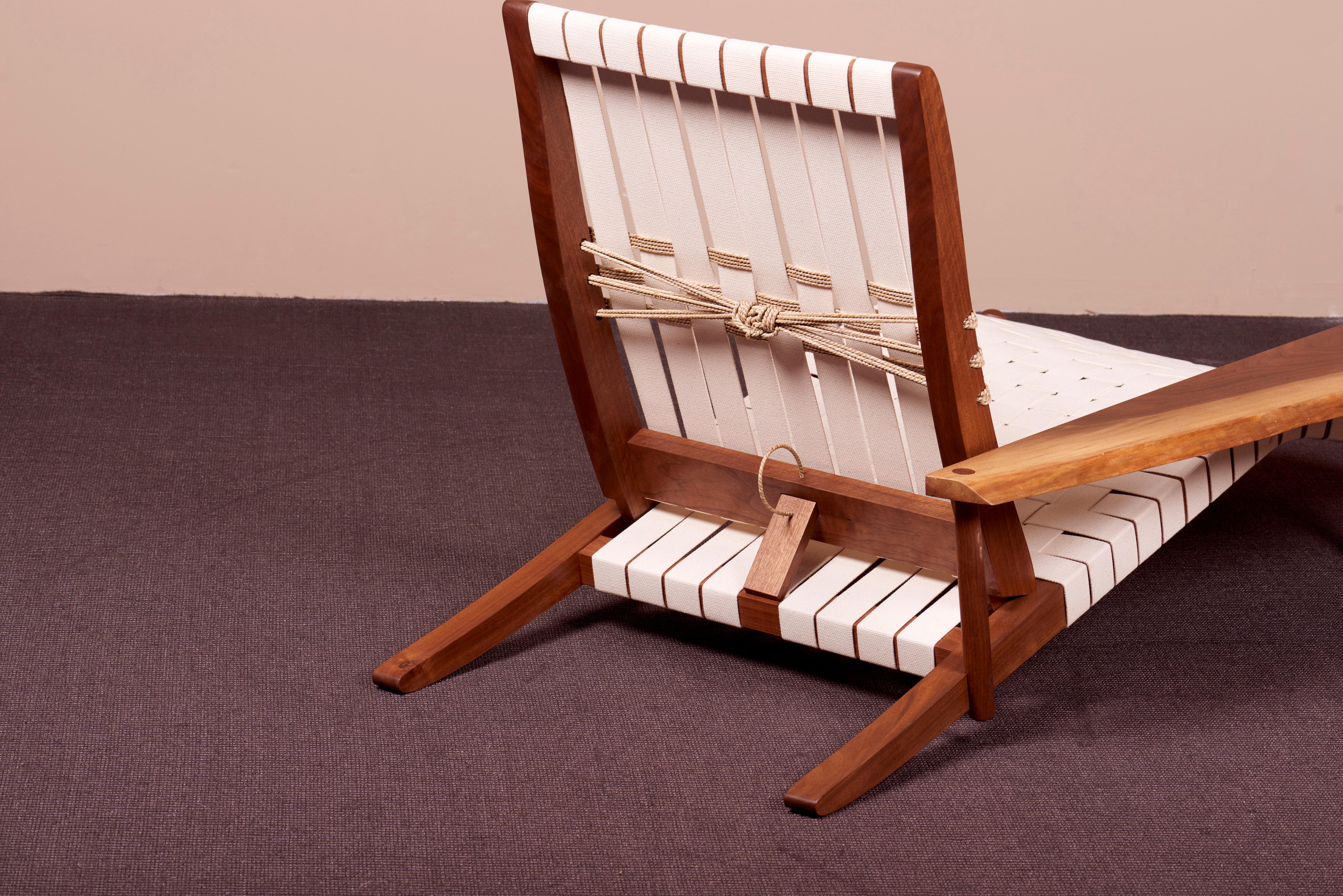 Mira Nakashima Chaiselongue oder Langer Stuhl nach einem Entwurf von George Nakashima  (21. Jahrhundert und zeitgenössisch) im Angebot