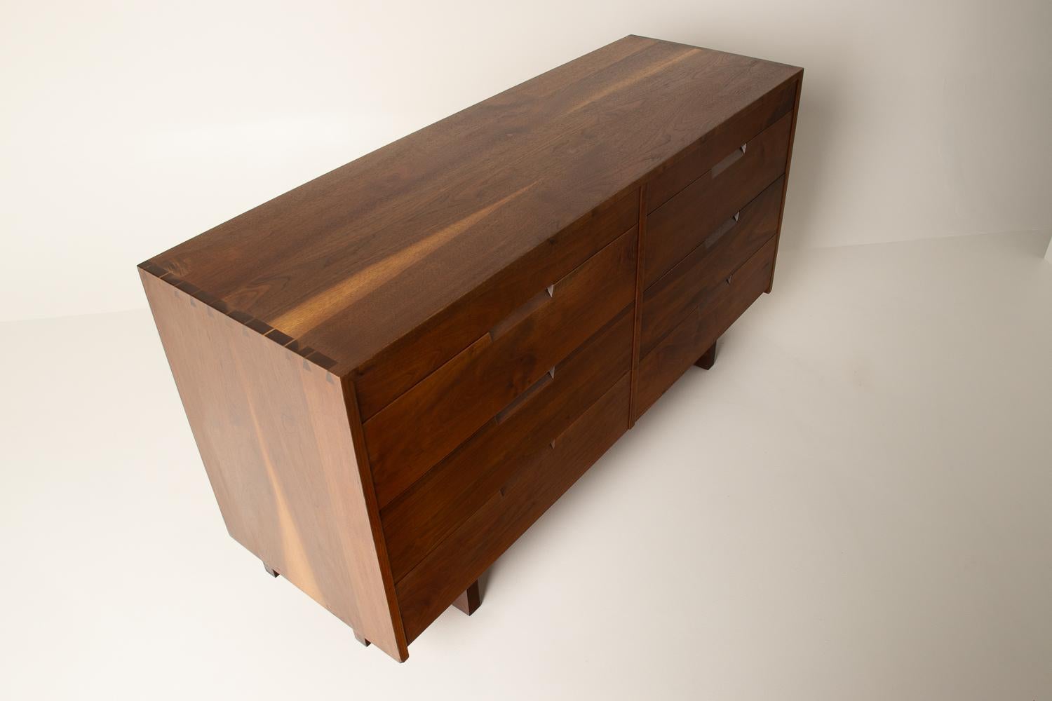 George Nakashima Studio Craft 8 Drawer Dresser For Sale 8