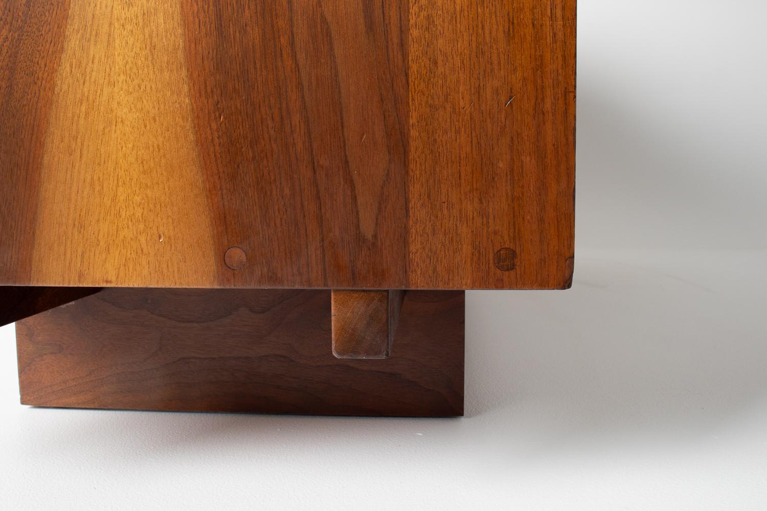 Walnut George Nakashima Studio Craft 8 Drawer Dresser For Sale