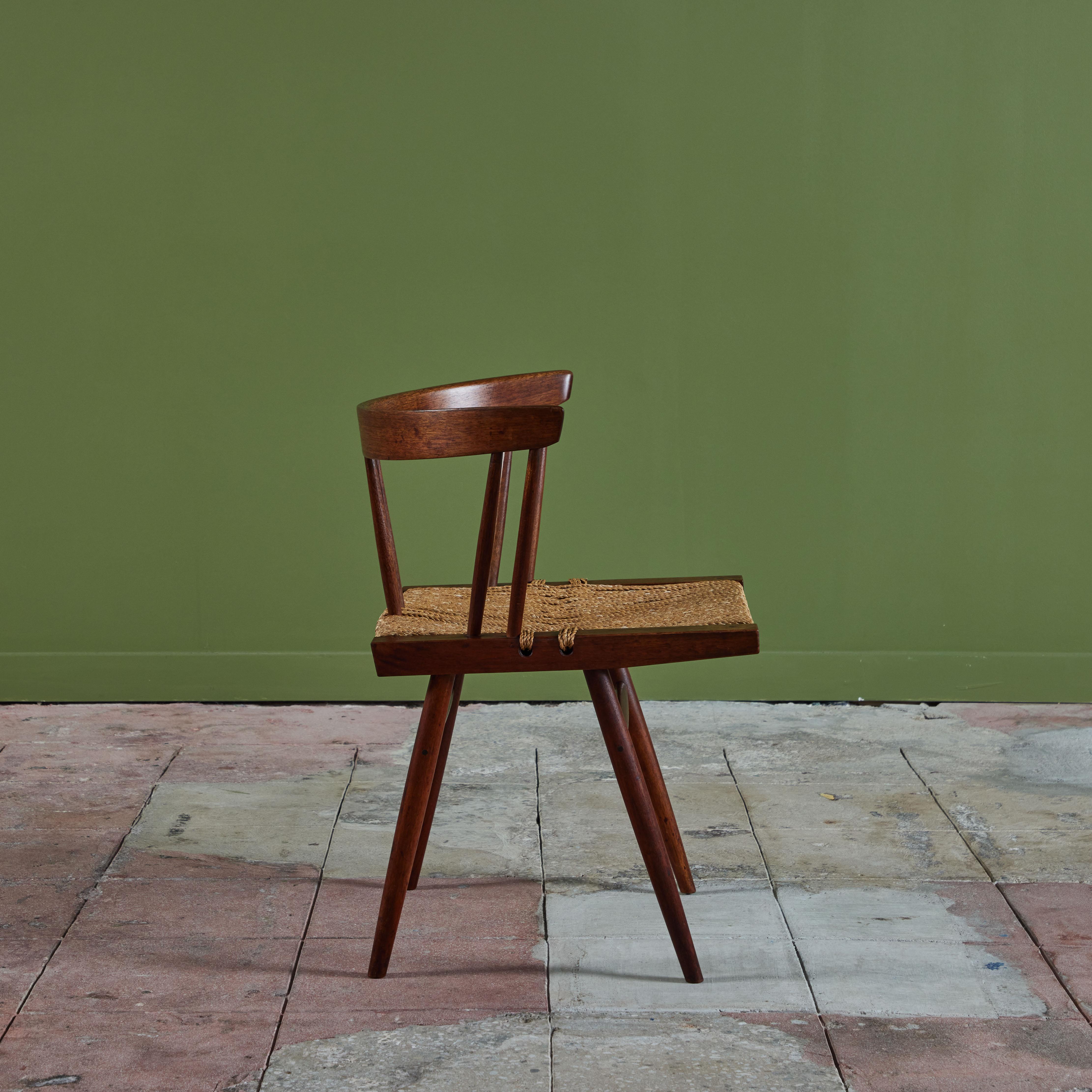 Noyer Chaise à assise Grass de George Nakashima Studio en vente