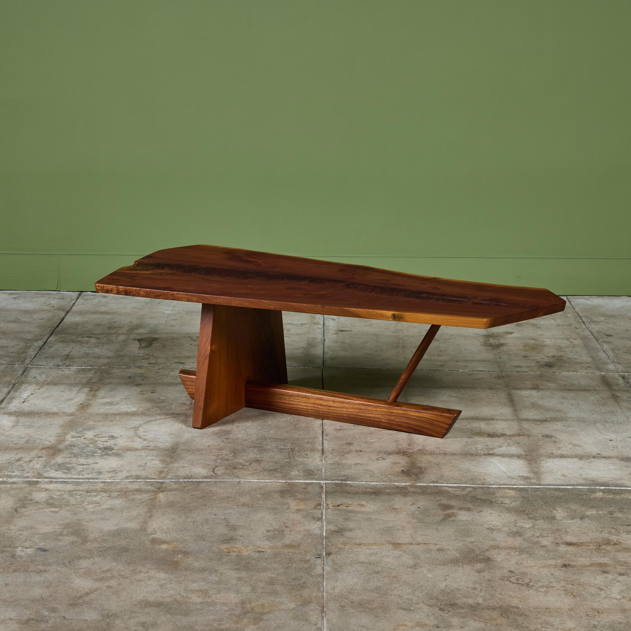 Mid-Century Modern Table basse George Nakashima Studio Minguren II en vente