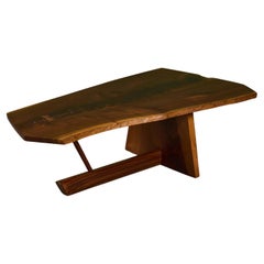 George Nakashima Studio Mesa baja Minguren II
