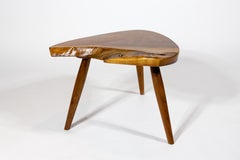 George Nakashima Studio Tavolini Wepman in noce Firmato da Mira Nakashima