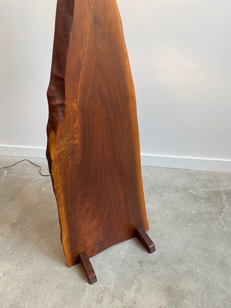 Wooden Slab Floor Lamp In Good Condition In Long Island City, NY