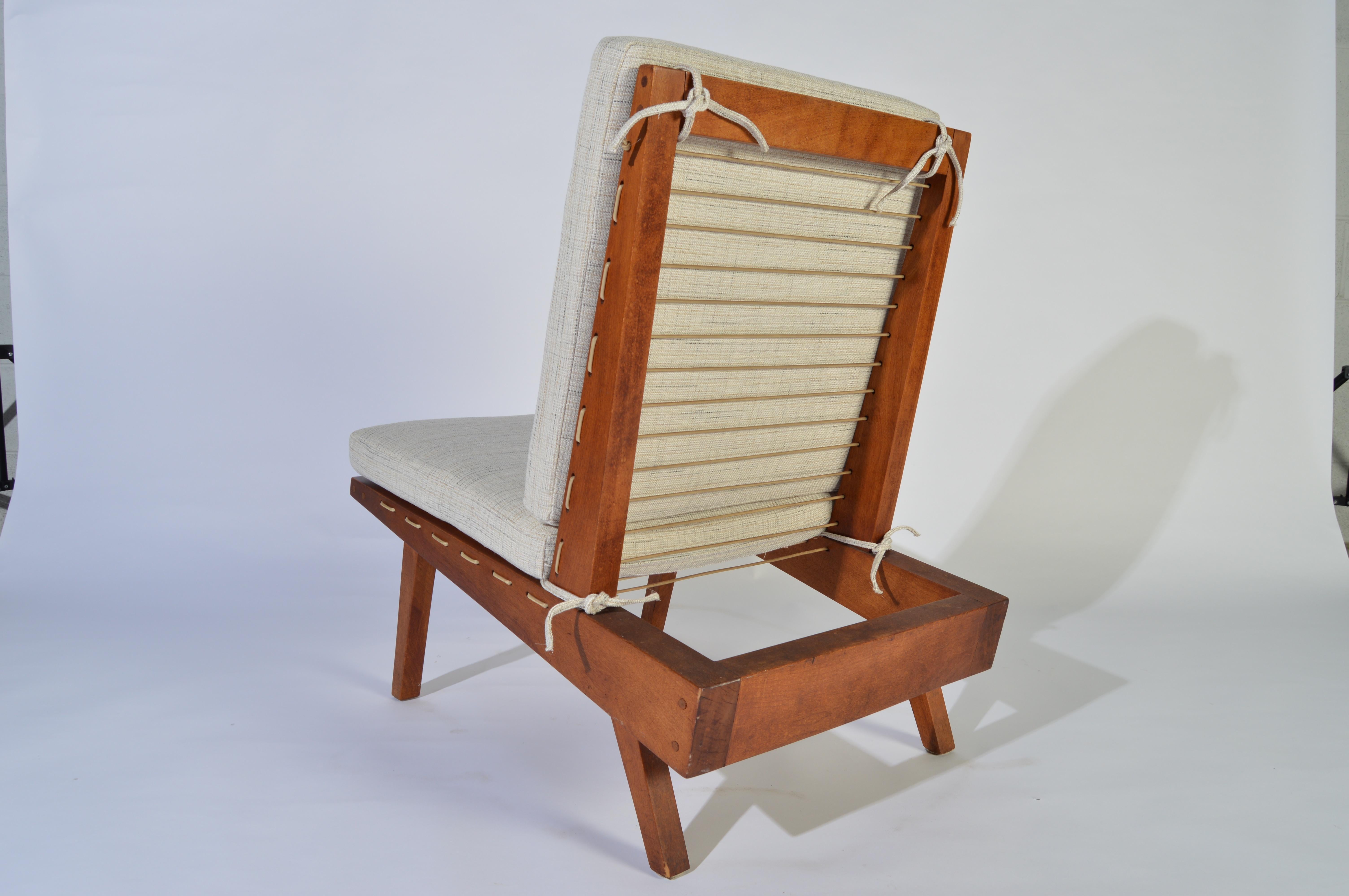 George Nakashima Style Japanese Windsor Easy Chair, circa 1950 In Good Condition In Southampton, NJ
