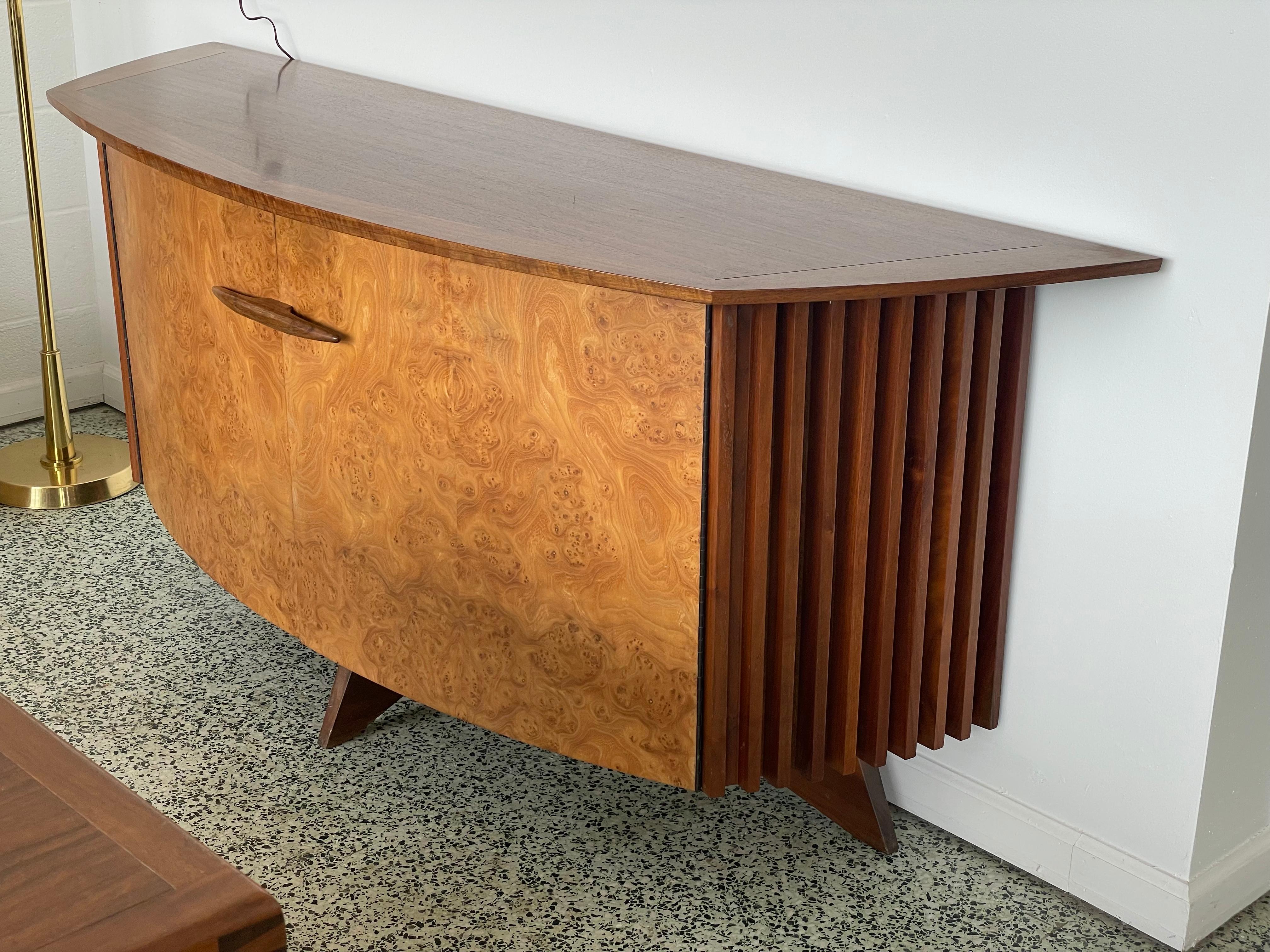 Mid-Century Modern George Nakashima 'Sundra' Sideboard Cabinet for Widdicomb, 1960s, Signed 