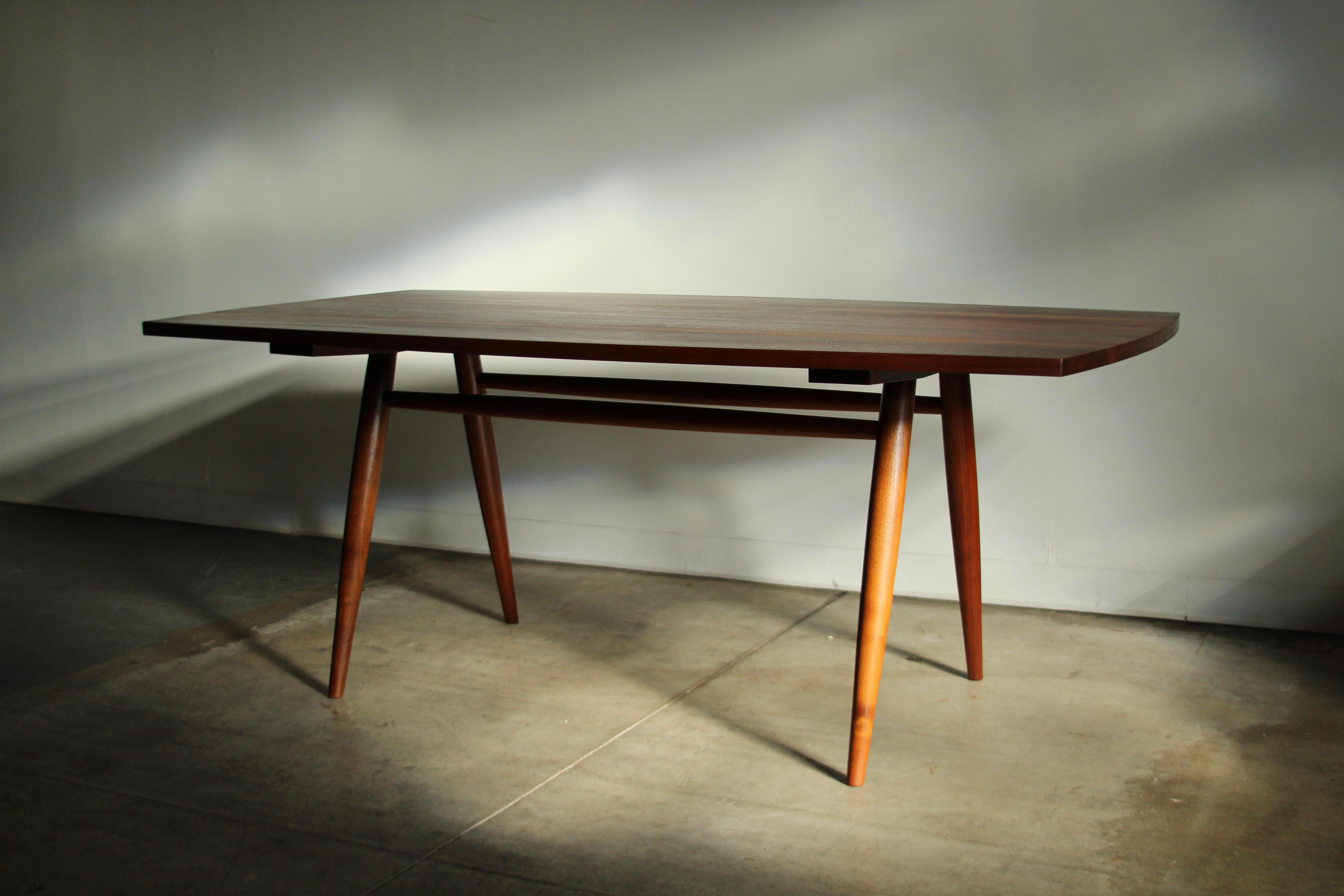 George Nakashima “Turned Leg” Walnut Sap Grain Dining Table, 1957 For Sale 3
