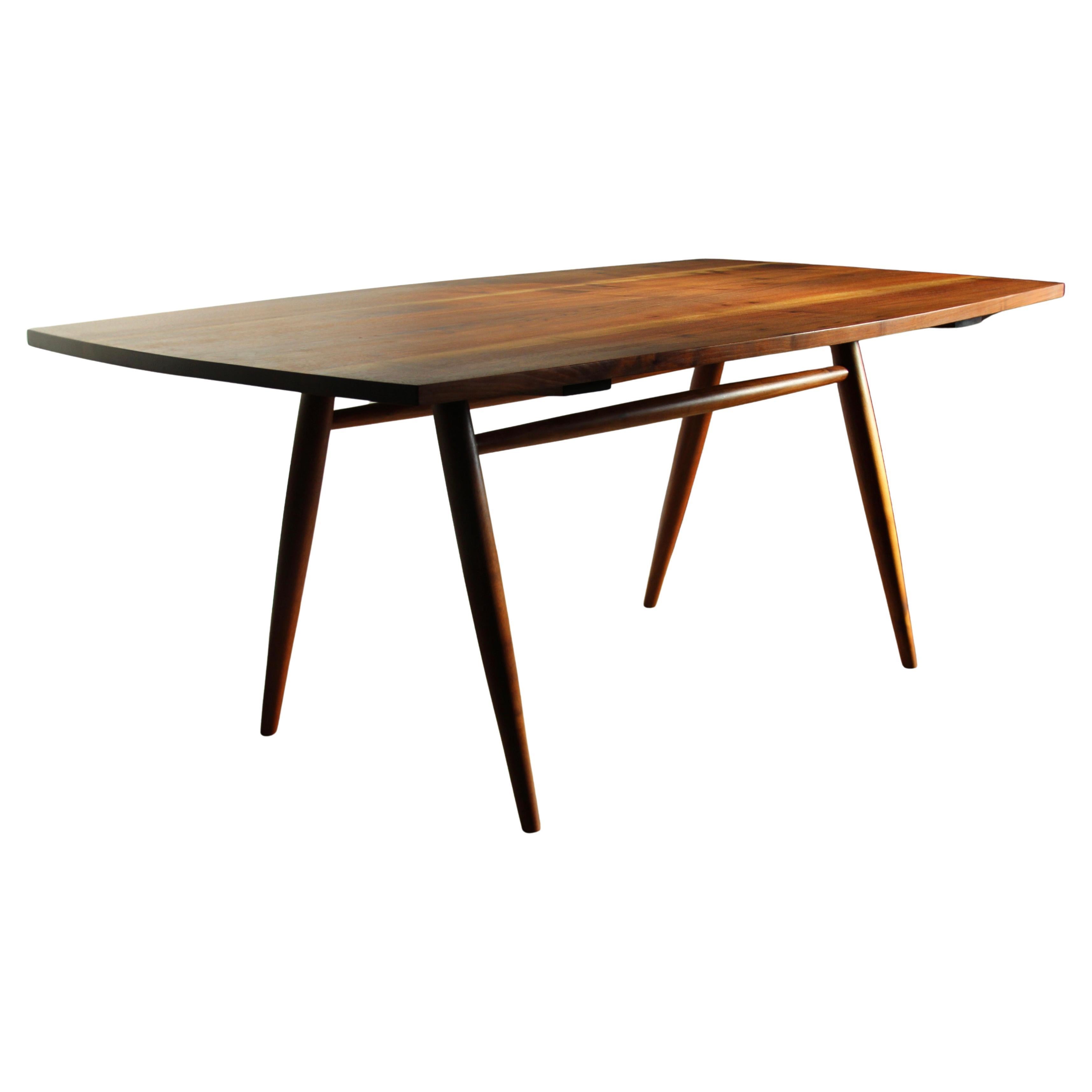 Table de salle à manger à pieds tournés en noyer Grain George Nakashima, 1957