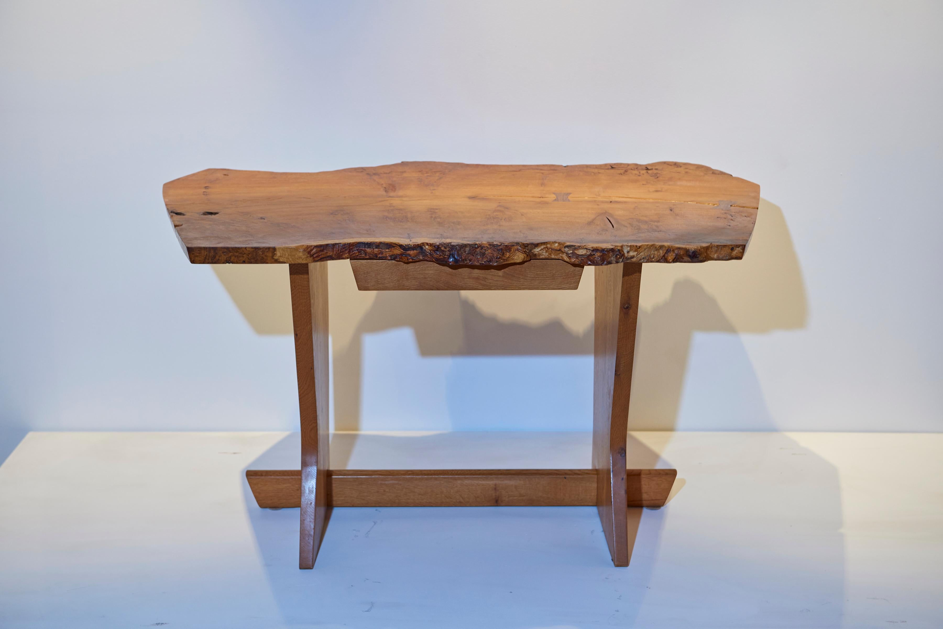 George Nakashima Magnificent Console In Good Condition For Sale In Los Angeles, CA