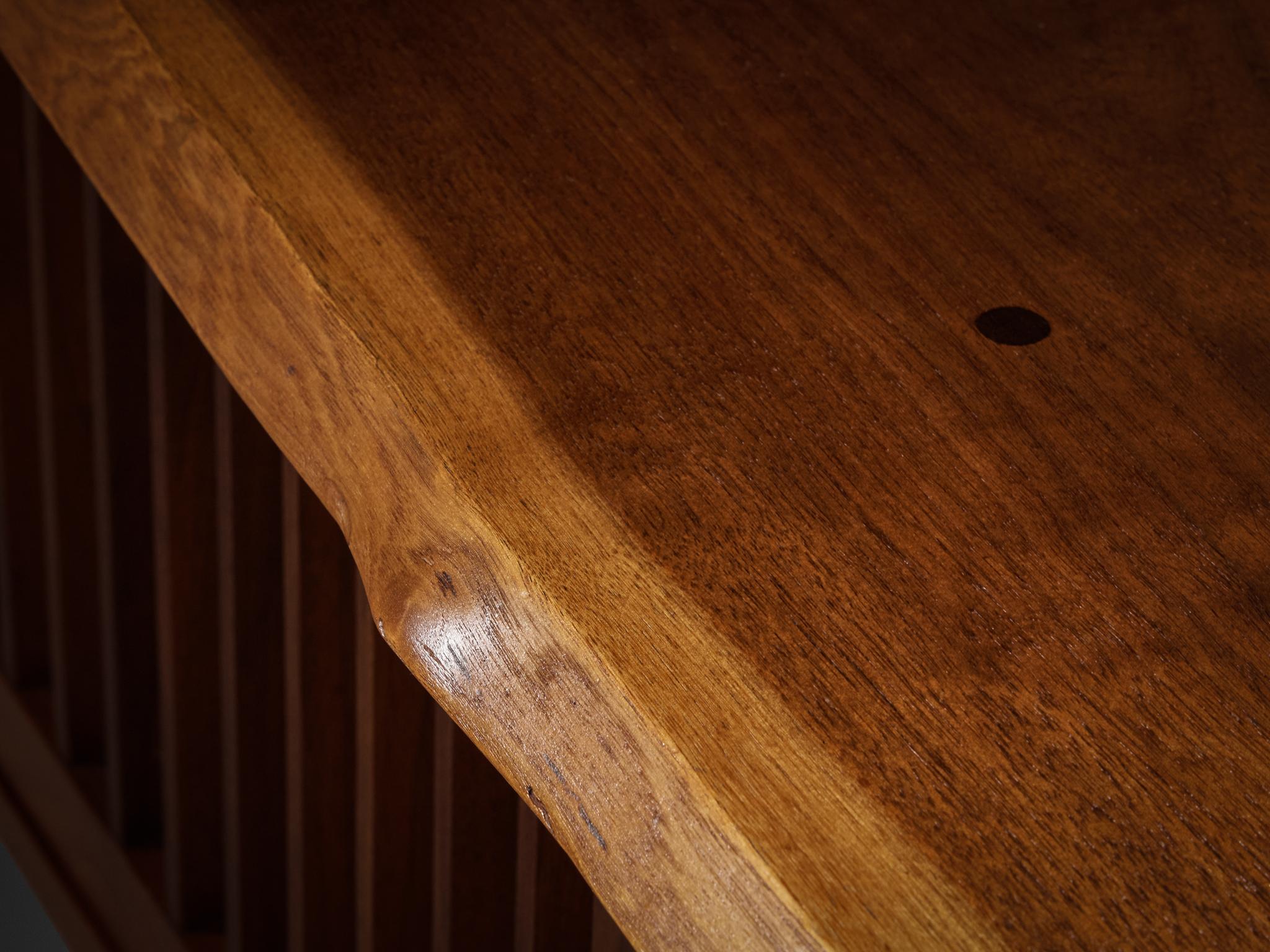 George Nakashima Wall-Mounted Sideboard in Walnut and Pandanus Cloth en venta 3