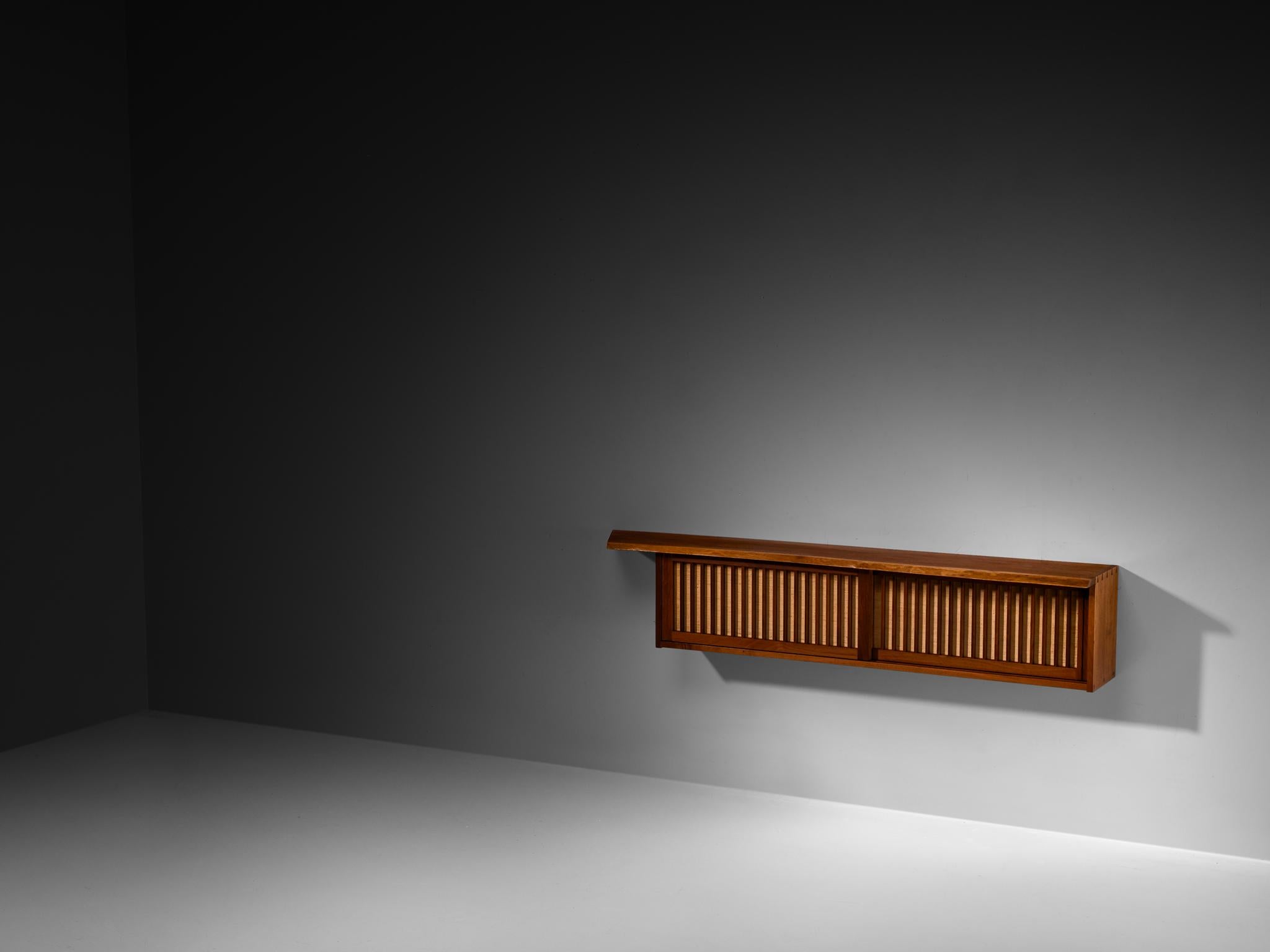 George Nakashima Wall-Mounted Sideboard in Walnut and Pandanus Cloth en venta 5