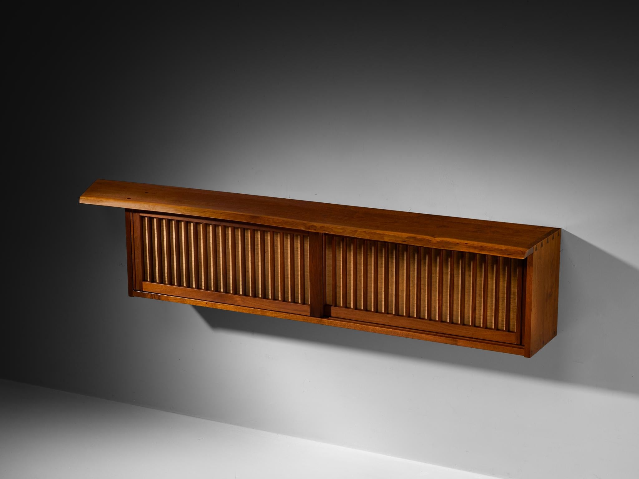 George Nakashima Wall-Mounted Sideboard in Walnut and Pandanus Cloth en venta 1